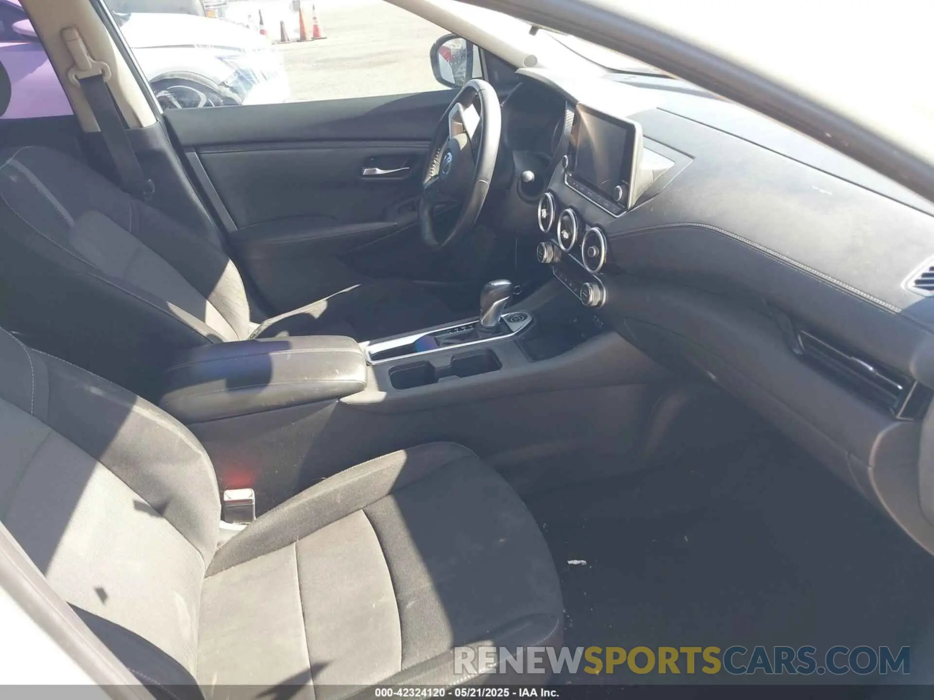 5 Photograph of a damaged car 3N1AB8CV8LY308373 NISSAN SENTRA 2020