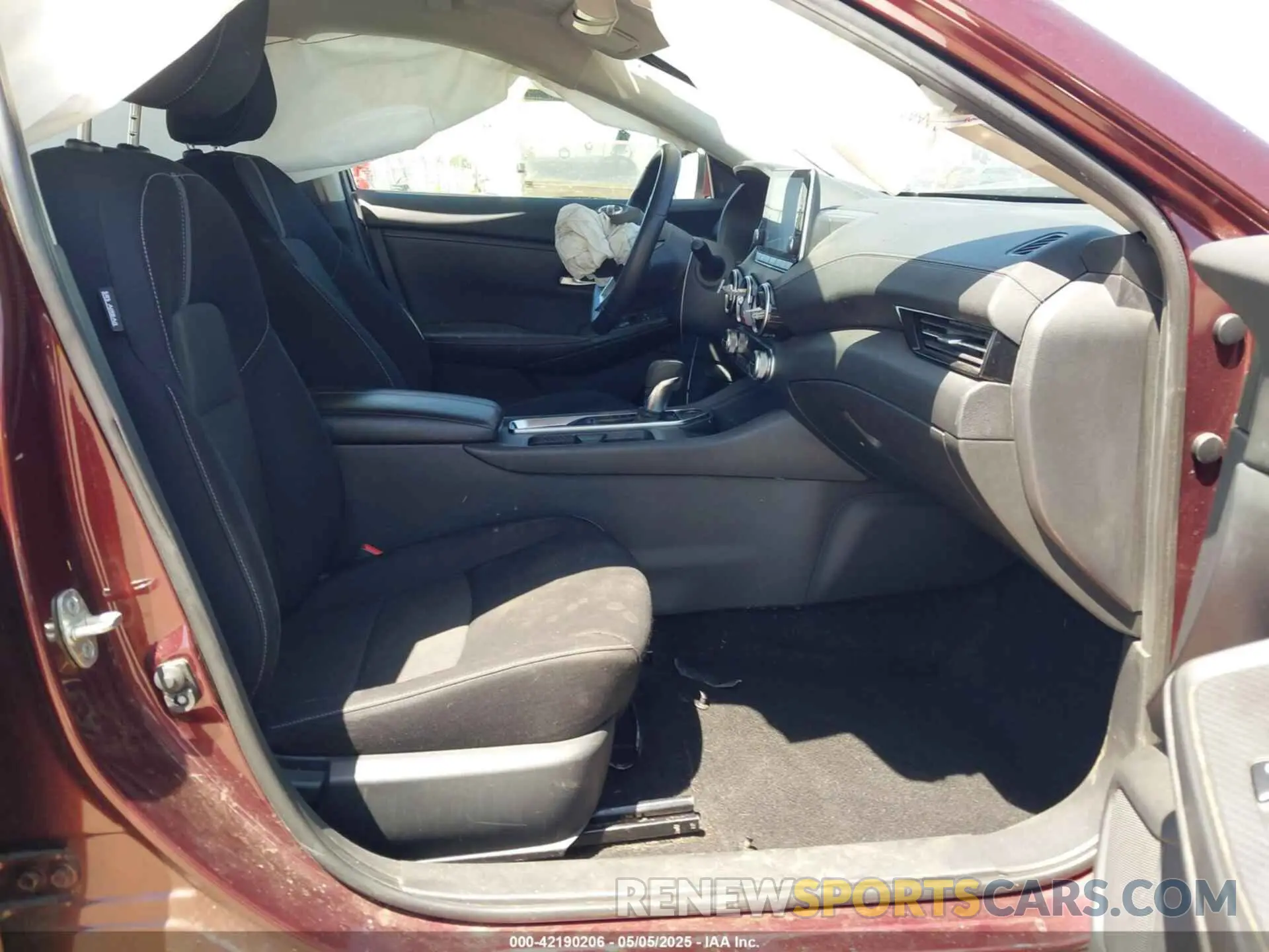 5 Photograph of a damaged car 3N1AB8CV9LY276758 NISSAN SENTRA 2020