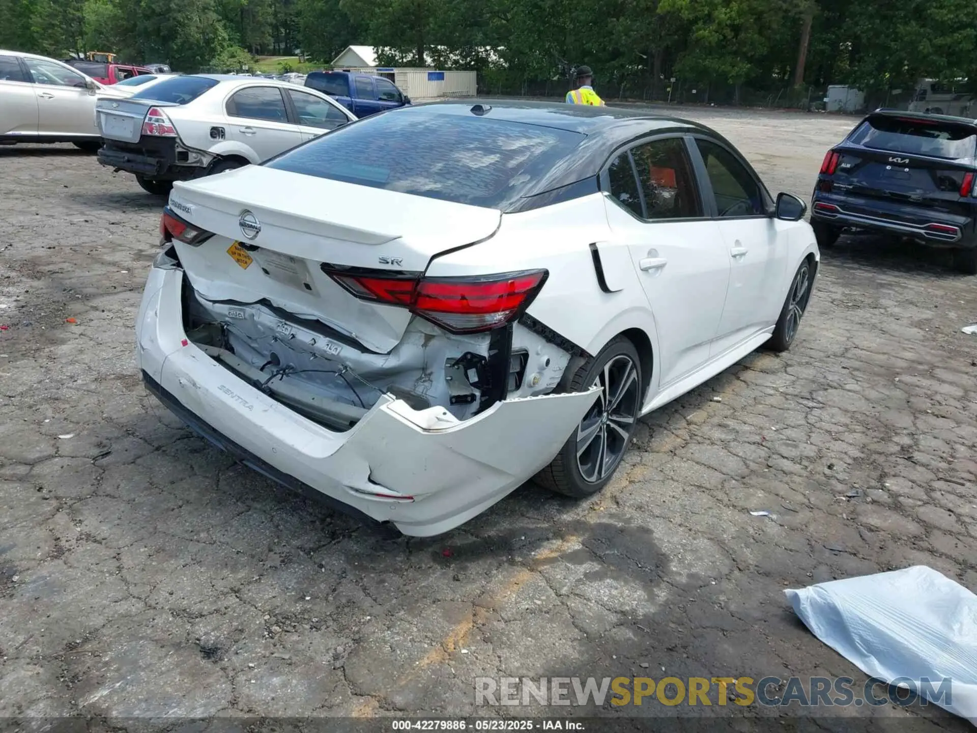 4 Photograph of a damaged car 3N1AB8DV4LY265357 NISSAN SENTRA 2020