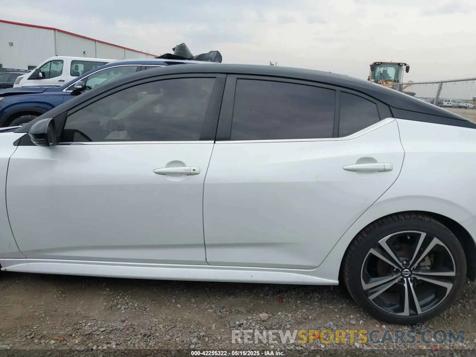 15 Photograph of a damaged car 3N1AB8DV6LY241609 NISSAN SENTRA 2020