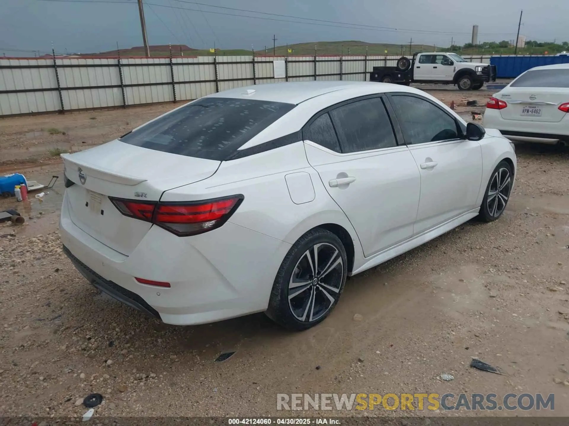 4 Фотография поврежденного автомобиля 3N1AB8DV6LY253856 NISSAN SENTRA 2020