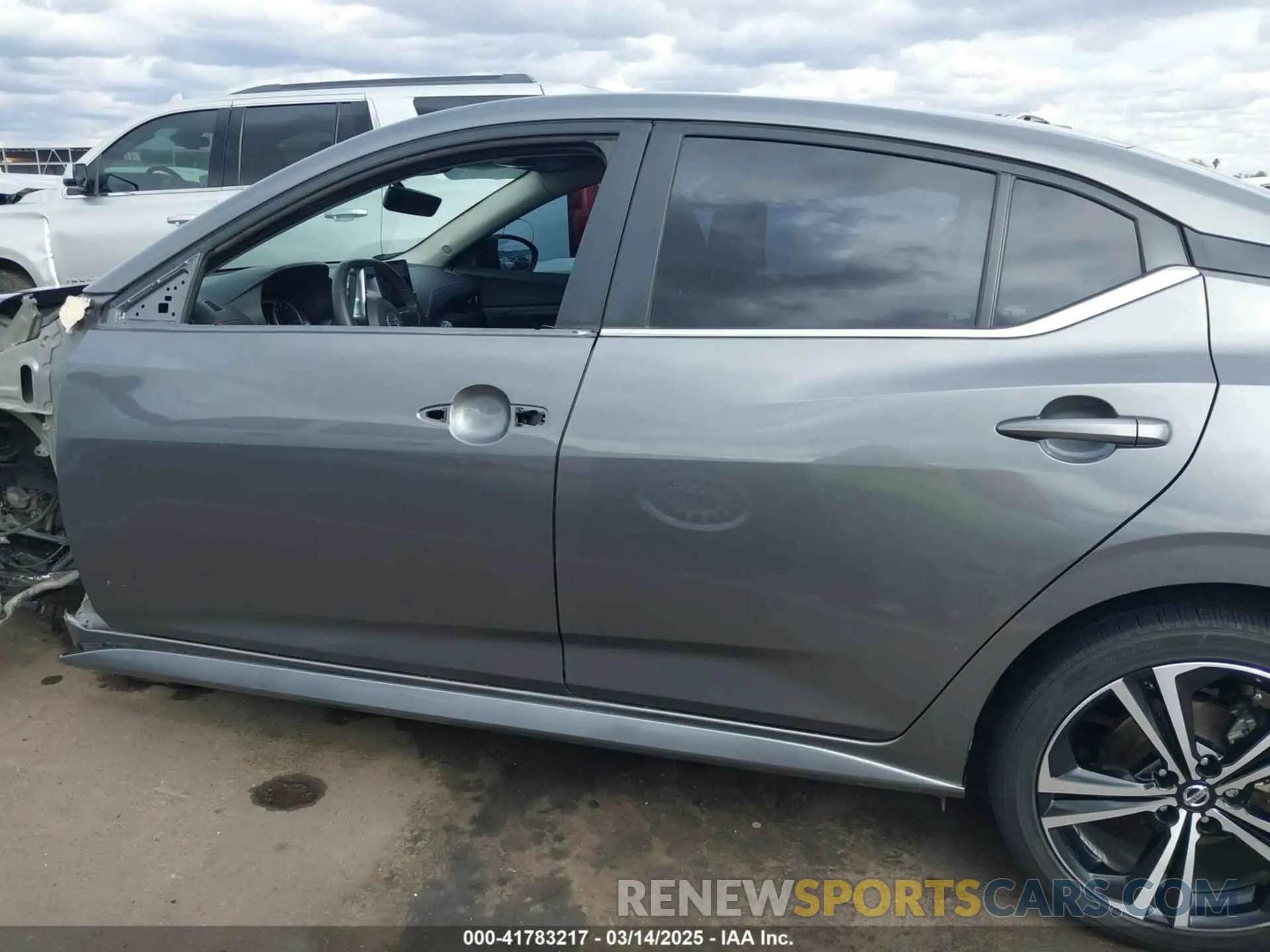 15 Фотография поврежденного автомобиля 3N1AB8DV9LY221547 NISSAN SENTRA 2020