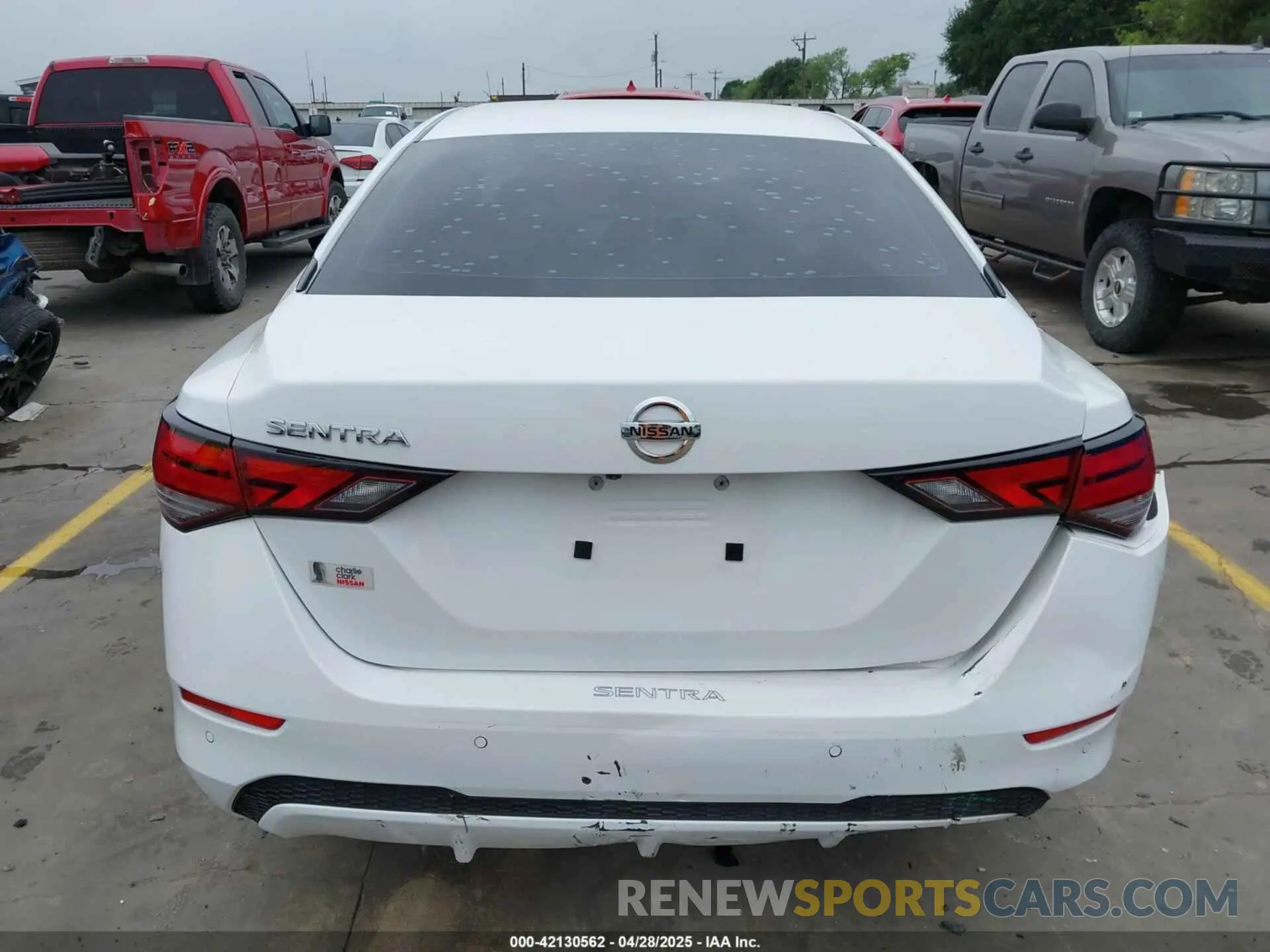 17 Photograph of a damaged car 3N1AB8BV7MY230137 NISSAN SENTRA 2021