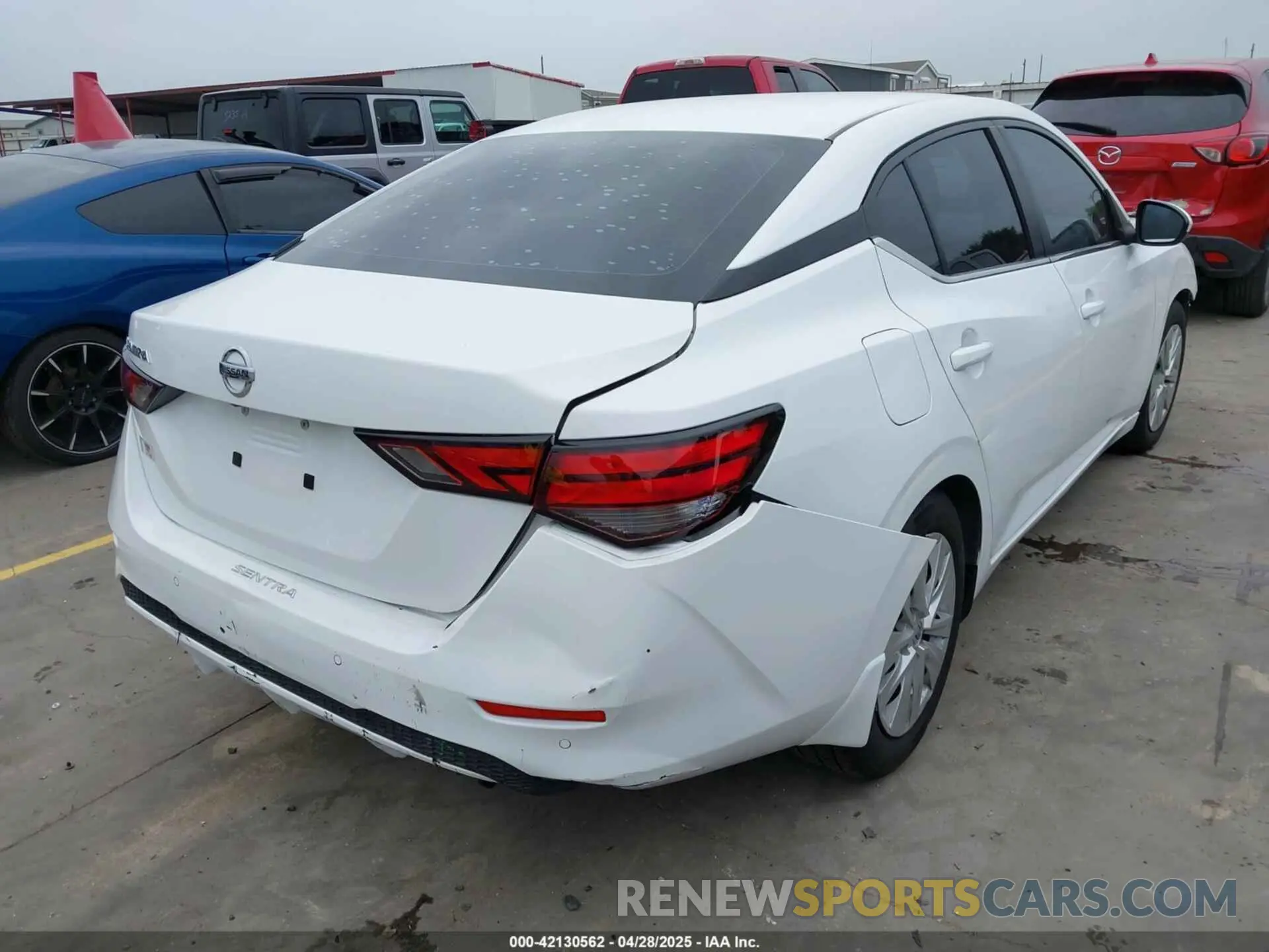 4 Photograph of a damaged car 3N1AB8BV7MY230137 NISSAN SENTRA 2021