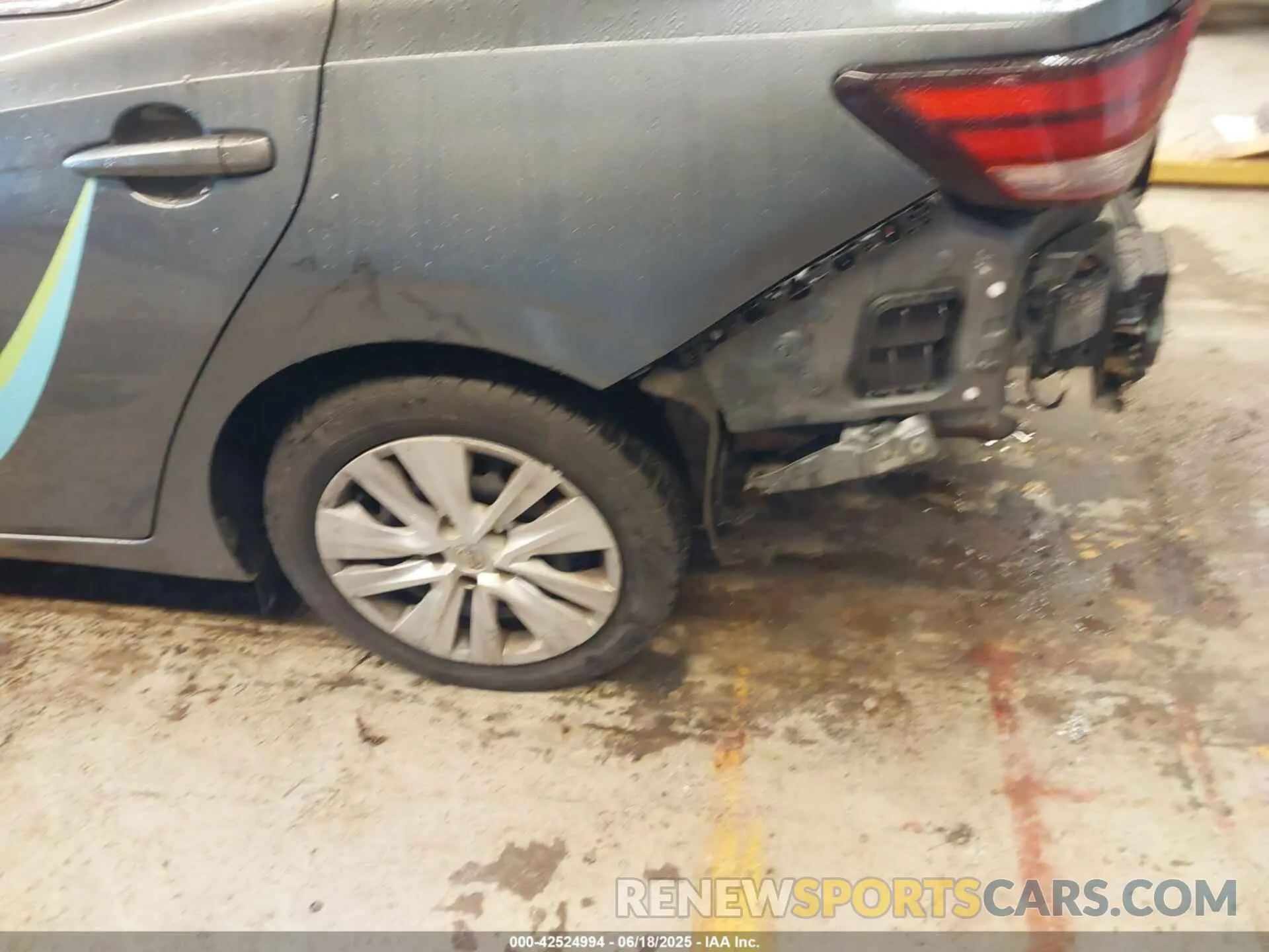 19 Photograph of a damaged car 3N1AB8BV7MY232843 NISSAN SENTRA 2021