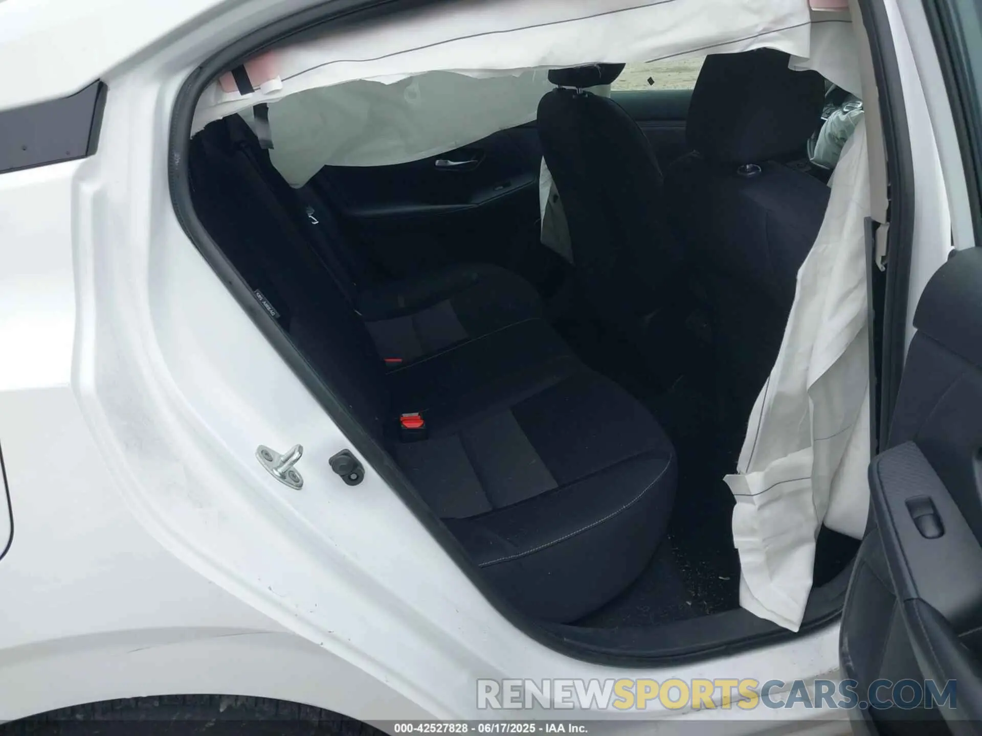 8 Photograph of a damaged car 3N1AB8CV0MY304674 NISSAN SENTRA 2021