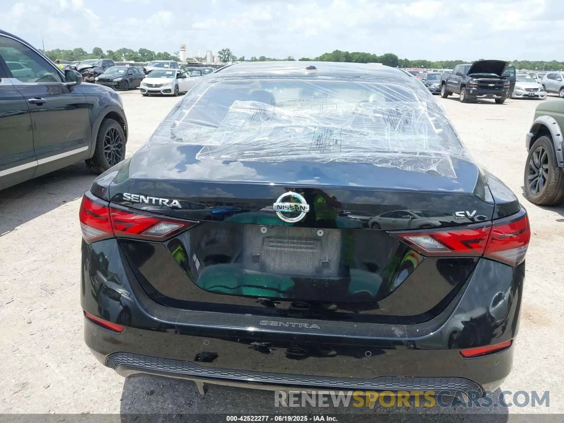16 Photograph of a damaged car 3N1AB8CV2MY263402 NISSAN SENTRA 2021
