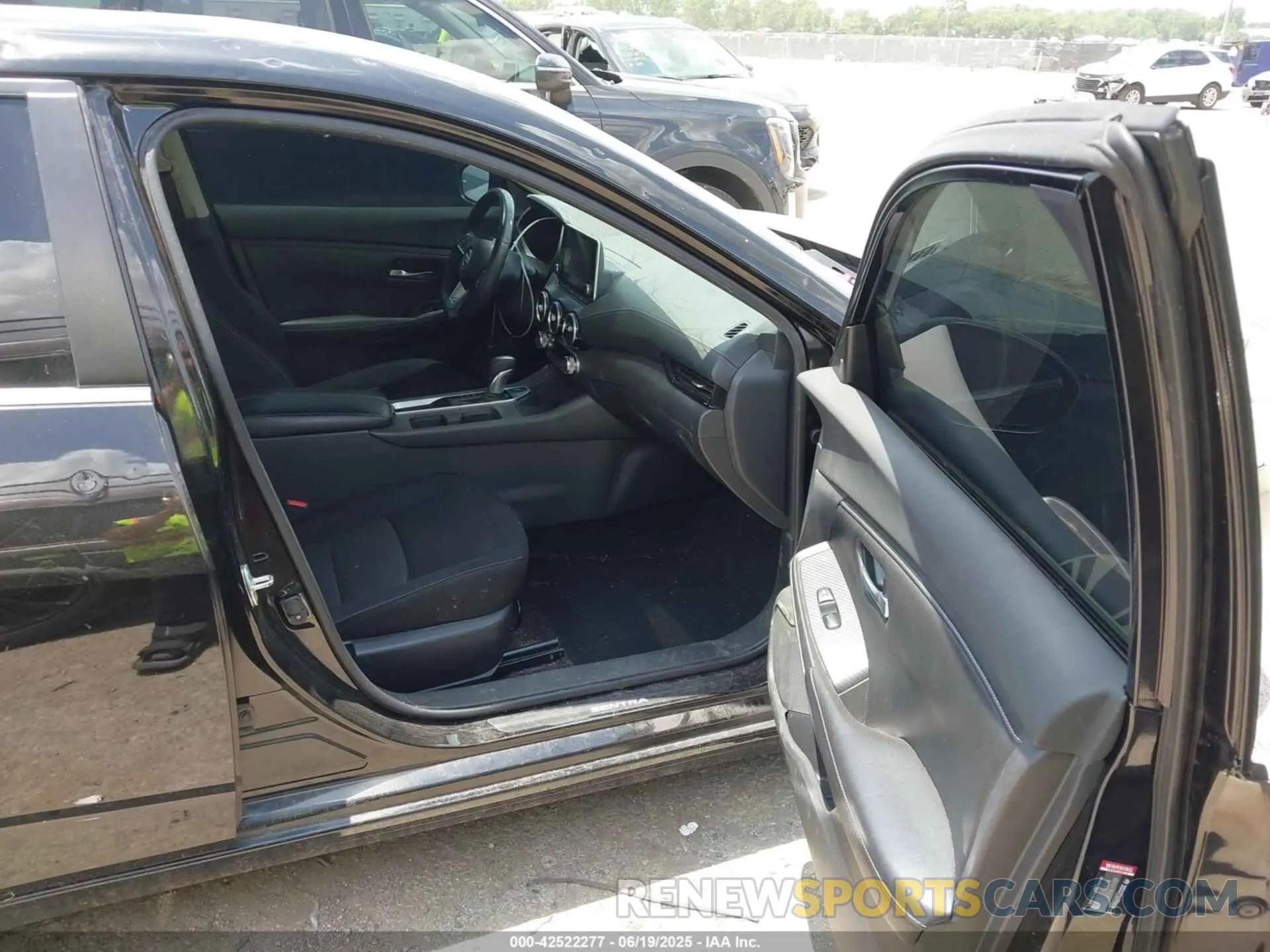 5 Photograph of a damaged car 3N1AB8CV2MY263402 NISSAN SENTRA 2021