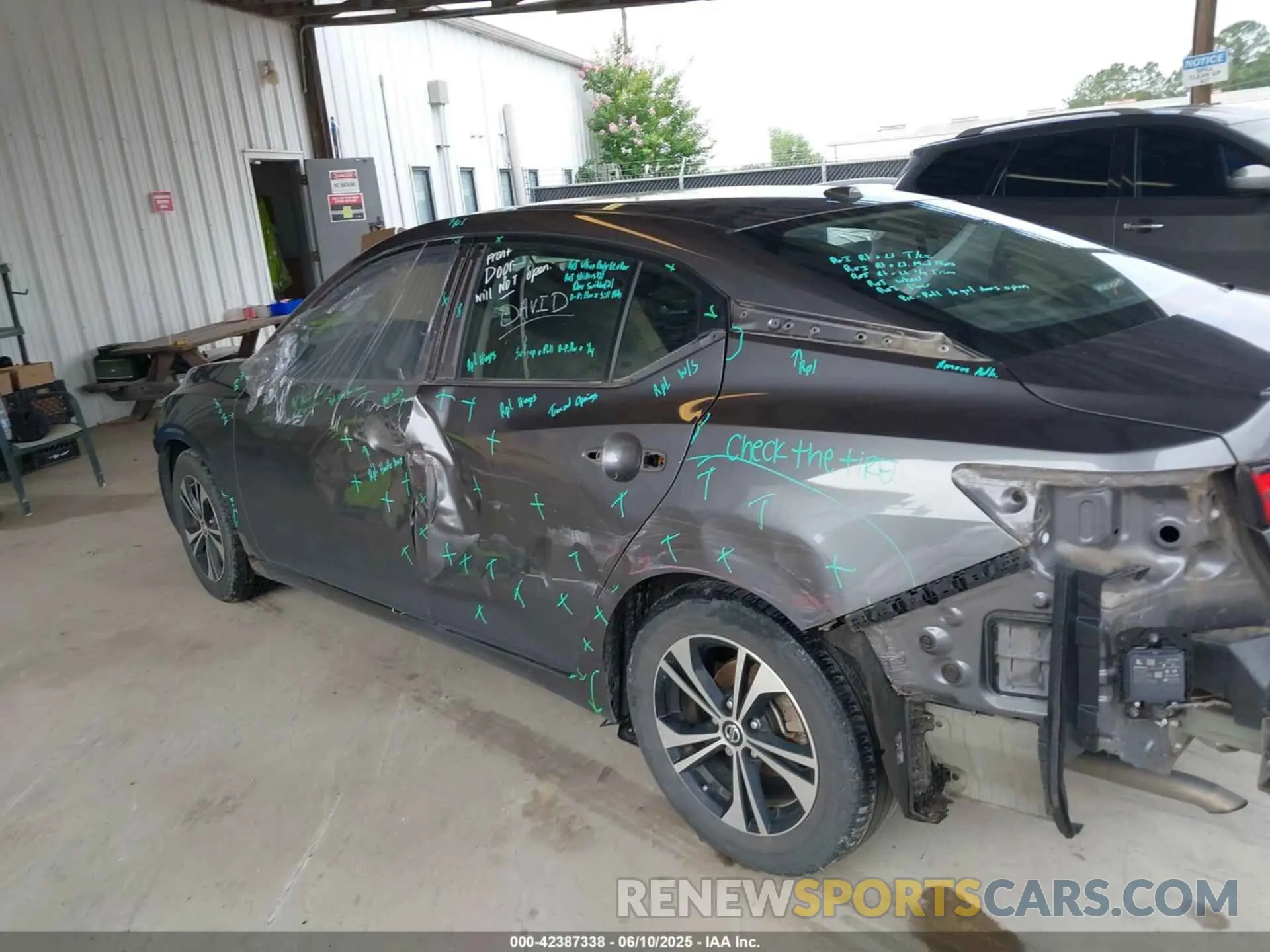 22 Photograph of a damaged car 3N1AB8CV3MY258015 NISSAN SENTRA 2021