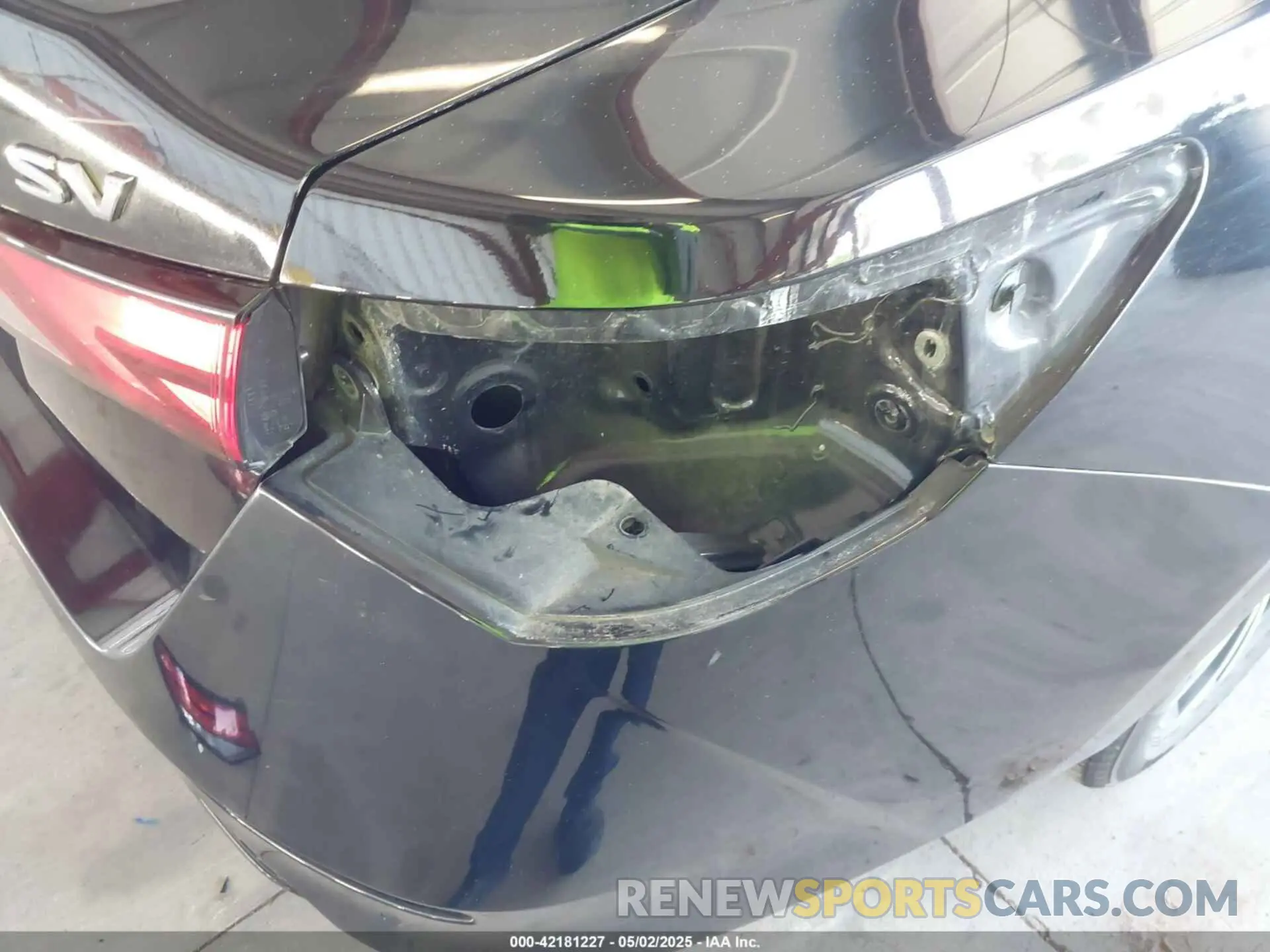18 Photograph of a damaged car 3N1AB8CV5MY209642 NISSAN SENTRA 2021
