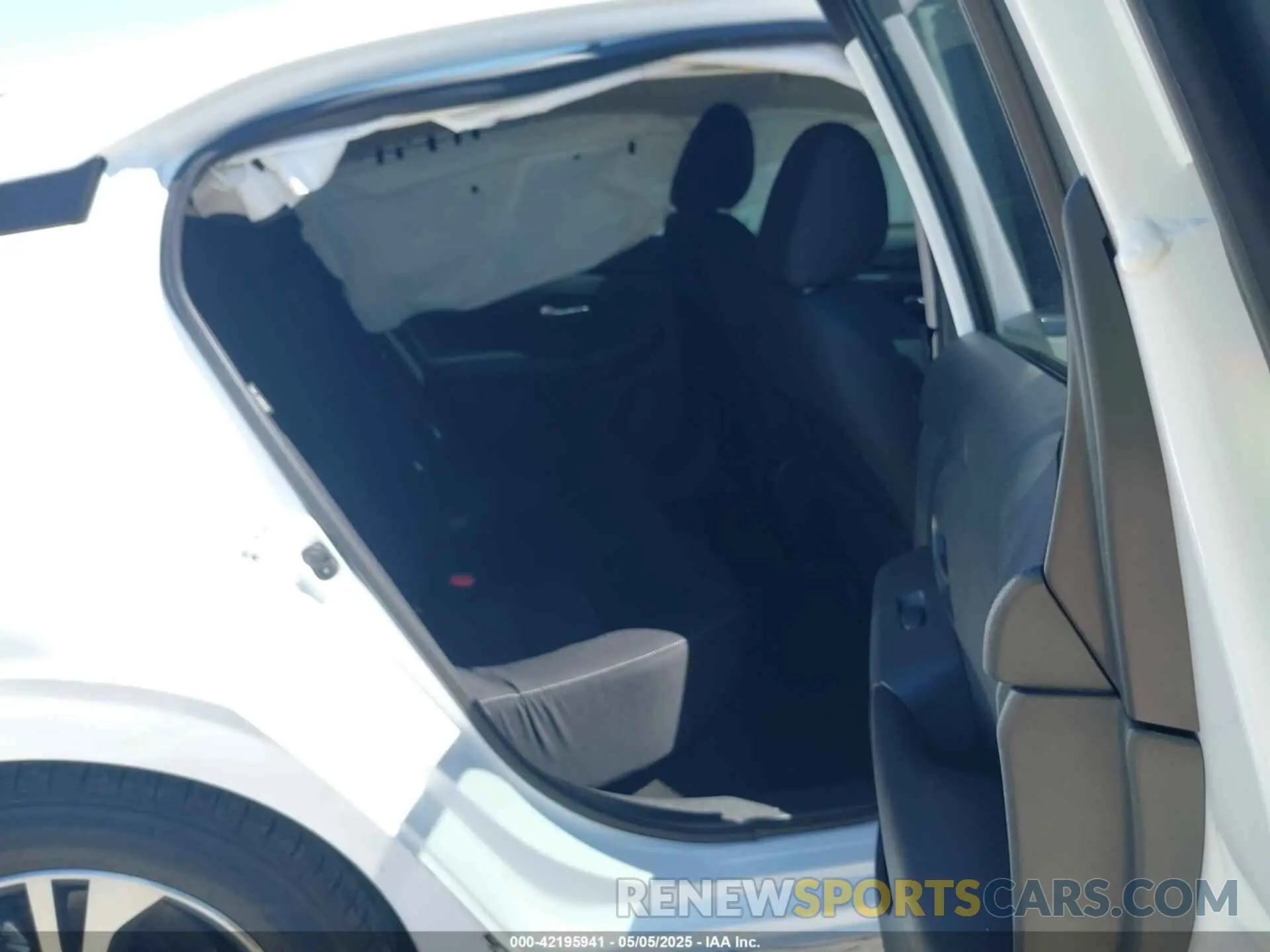 8 Photograph of a damaged car 3N1AB8CV6MY253679 NISSAN SENTRA 2021