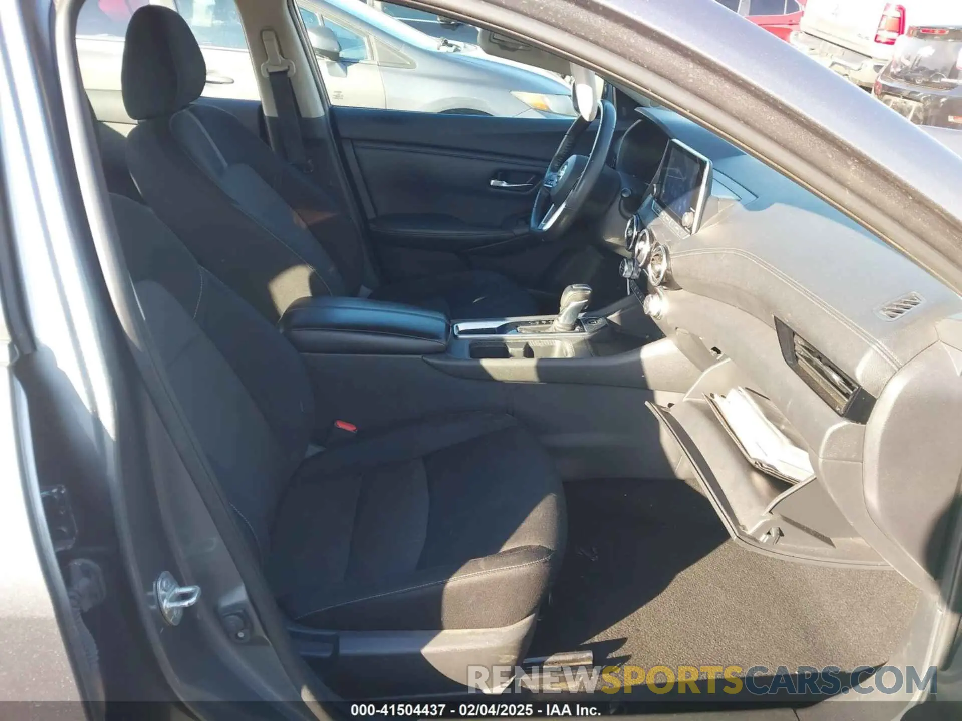 5 Photograph of a damaged car 3N1AB8CV8MY256132 NISSAN SENTRA 2021