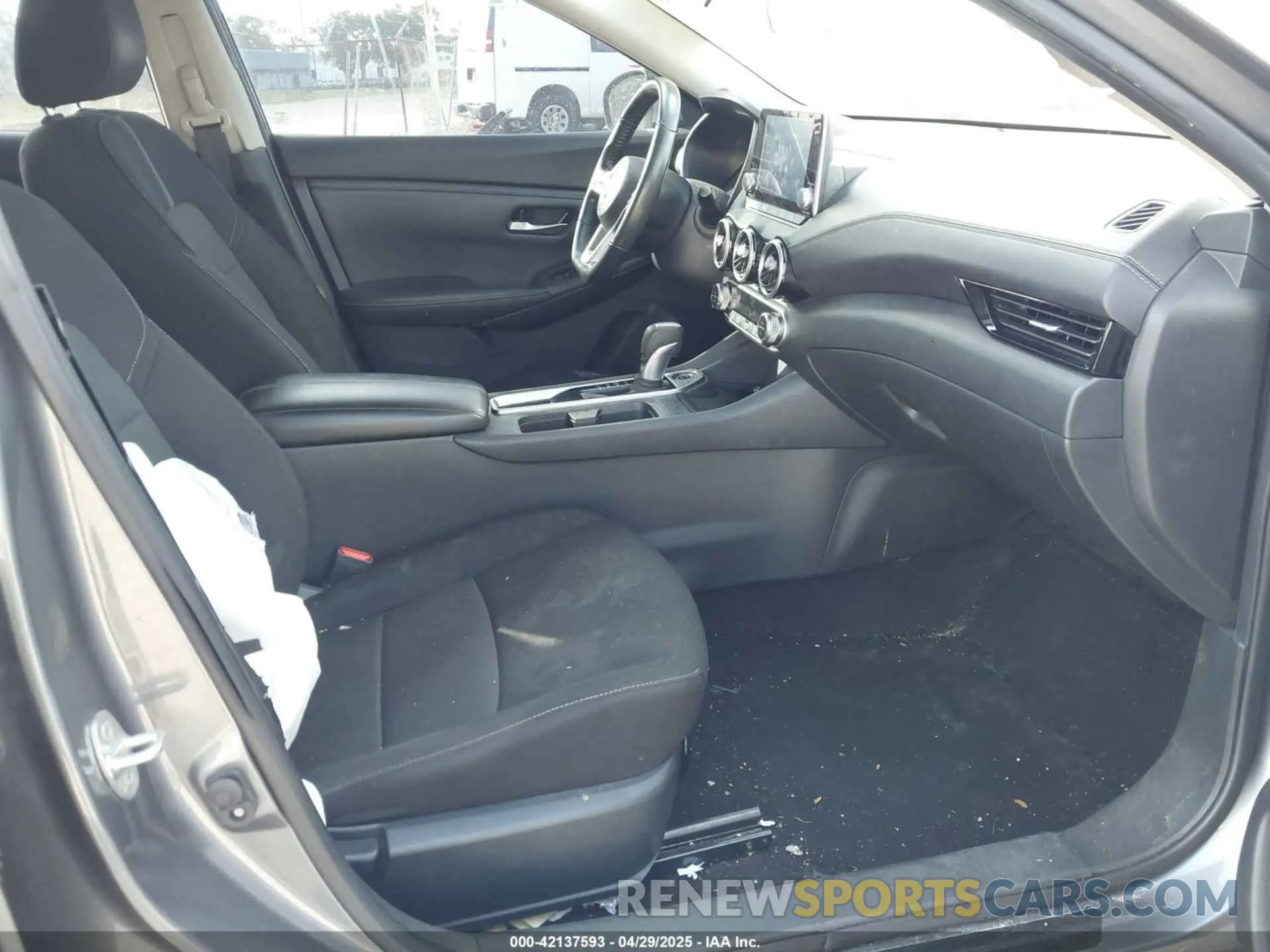 5 Photograph of a damaged car 3N1AB8CV9MY325426 NISSAN SENTRA 2021