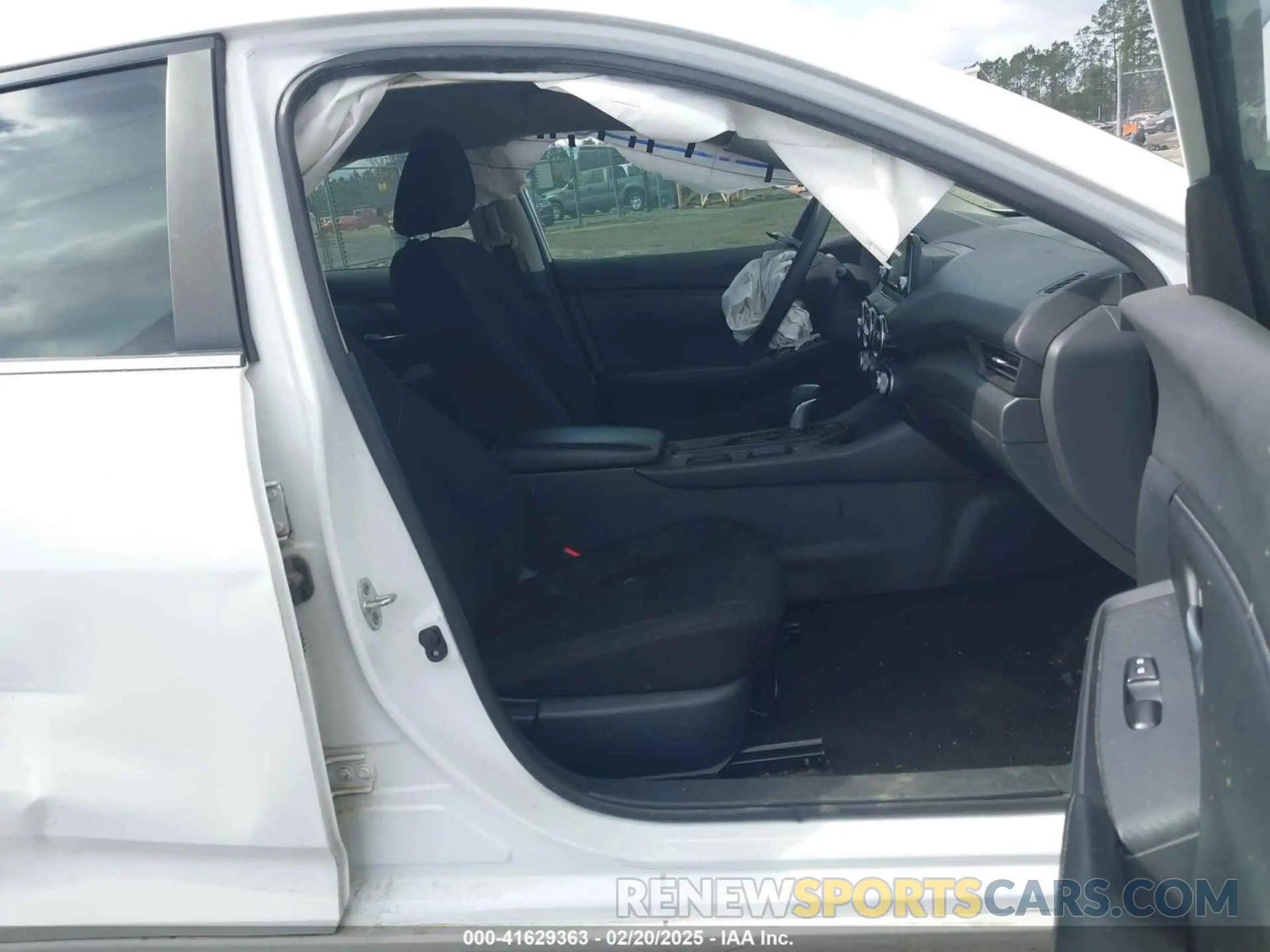 5 Photograph of a damaged car 3N1AB8BV5NY207912 NISSAN SENTRA 2022