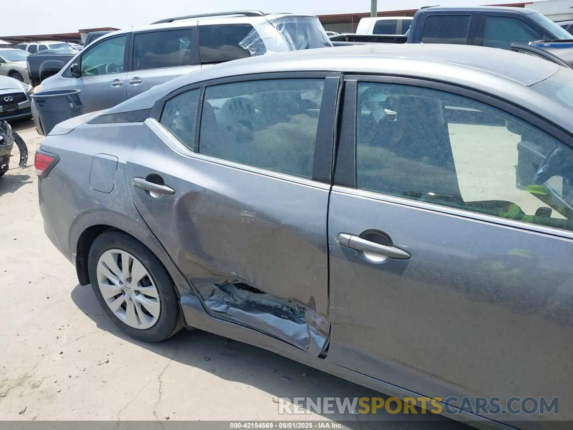 6 Photograph of a damaged car 3N1AB8BV5NY270699 NISSAN SENTRA 2022
