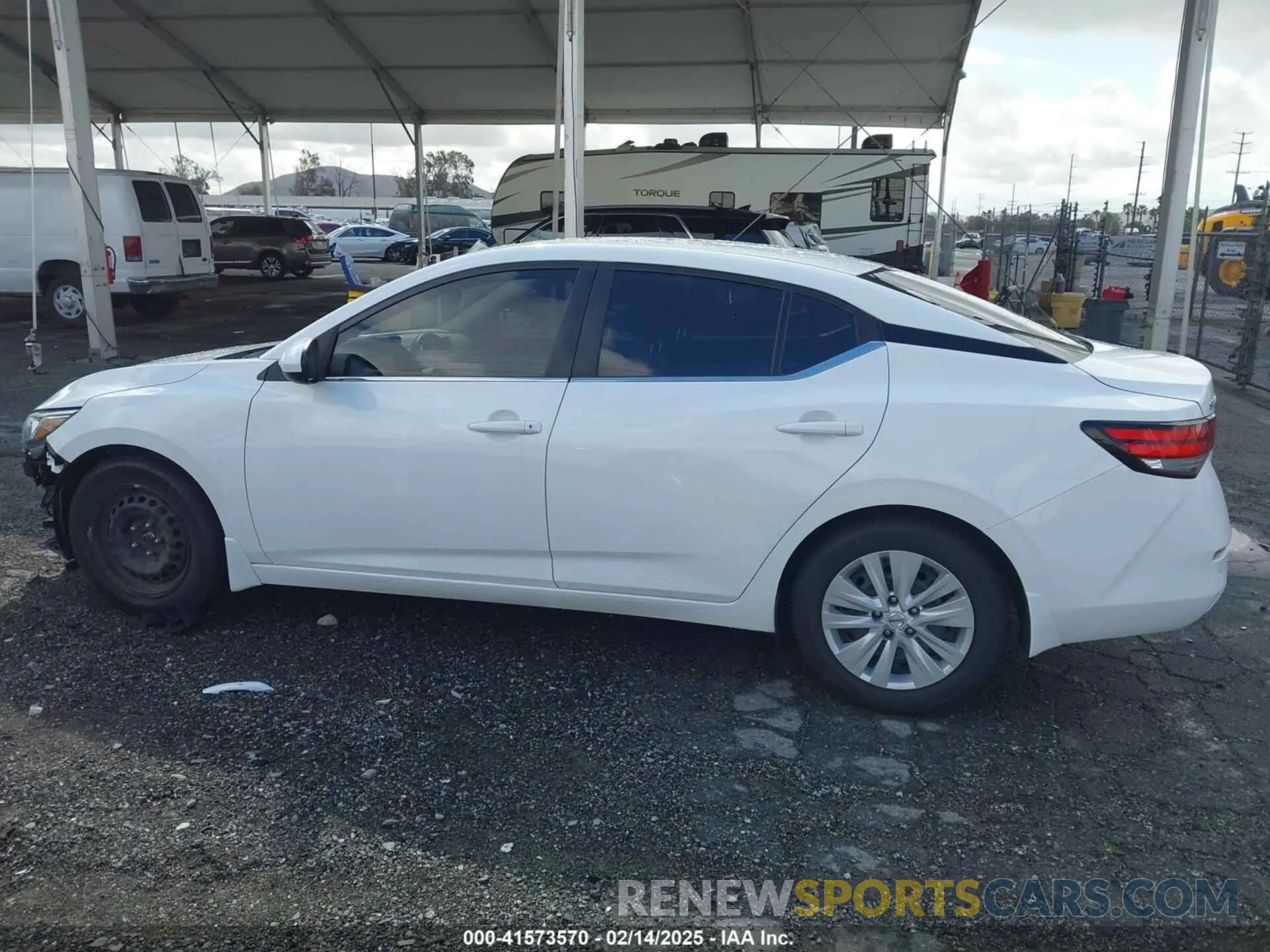 15 Photograph of a damaged car 3N1AB8BV7NY259073 NISSAN SENTRA 2022