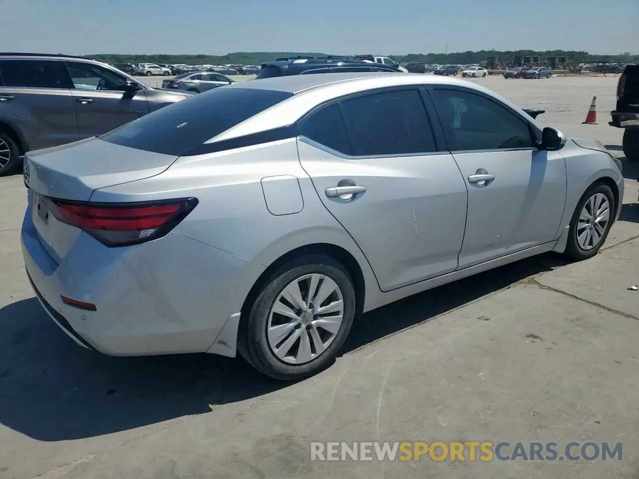 3 Photograph of a damaged car 3N1AB8BV7NY281431 NISSAN SENTRA 2022
