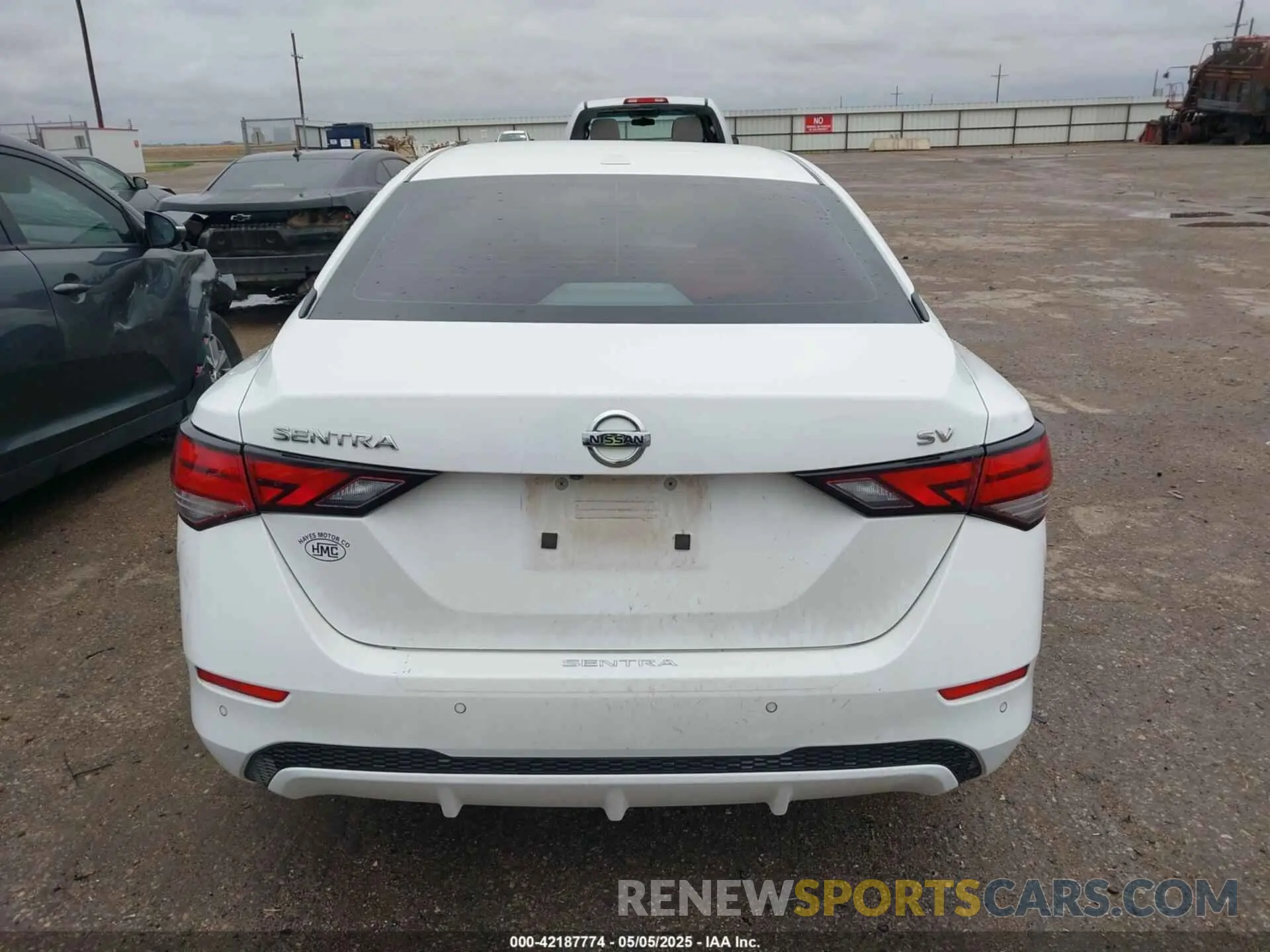 17 Photograph of a damaged car 3N1AB8CV0NY233123 NISSAN SENTRA 2022