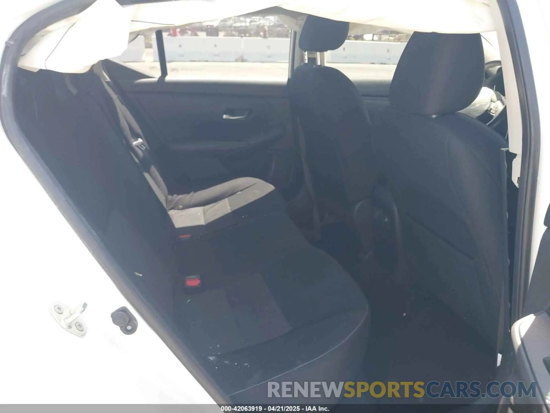 8 Photograph of a damaged car 3N1AB8CV0NY248964 NISSAN SENTRA 2022