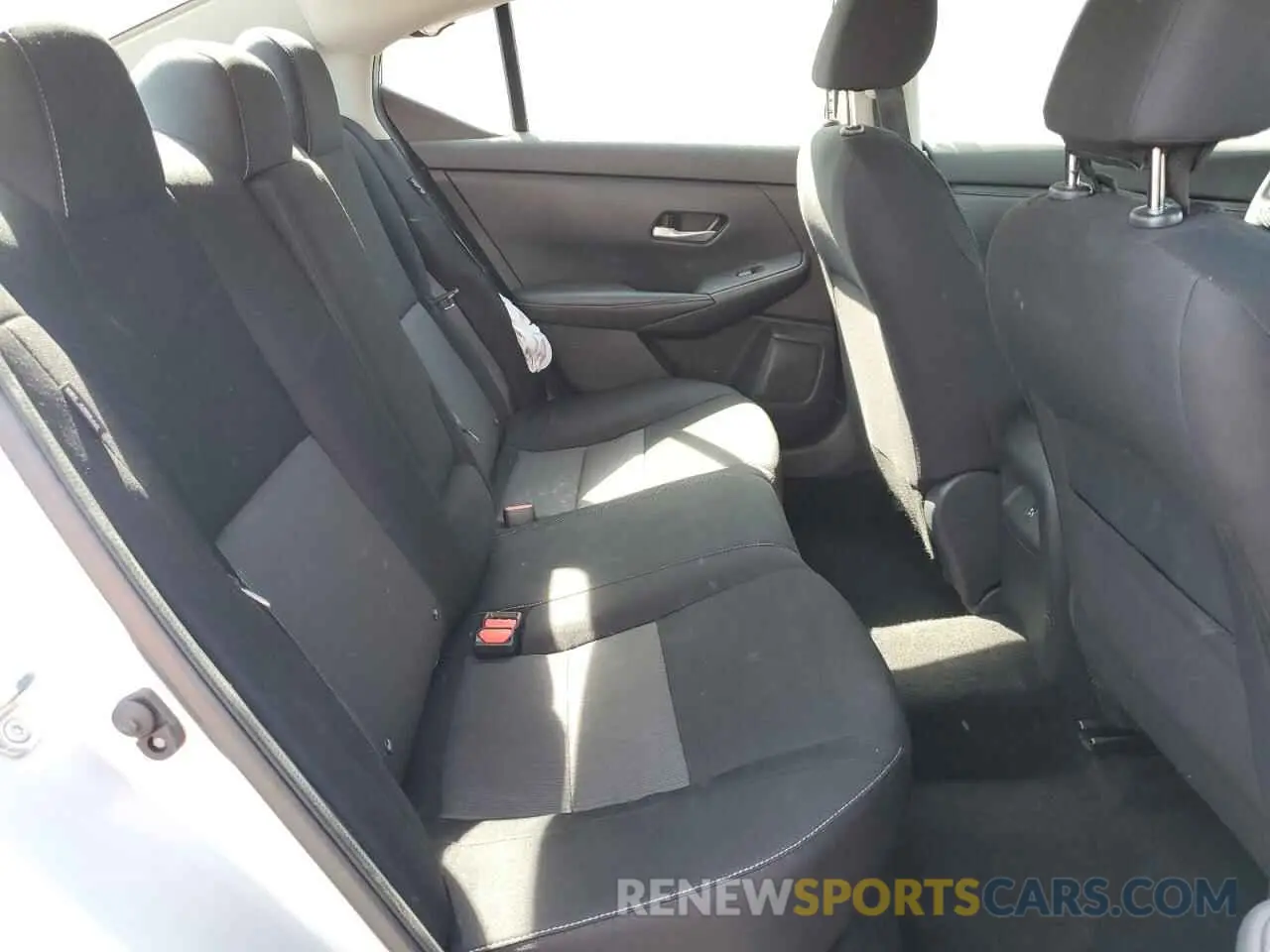 10 Photograph of a damaged car 3N1AB8CV1NY209512 NISSAN SENTRA 2022