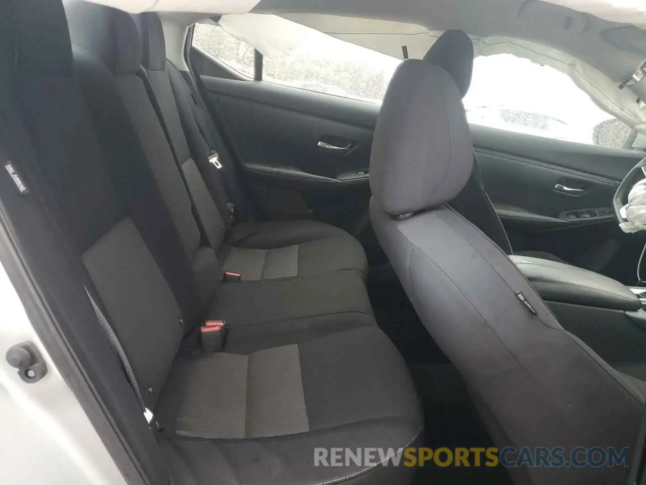 10 Photograph of a damaged car 3N1AB8CV1NY229095 NISSAN SENTRA 2022