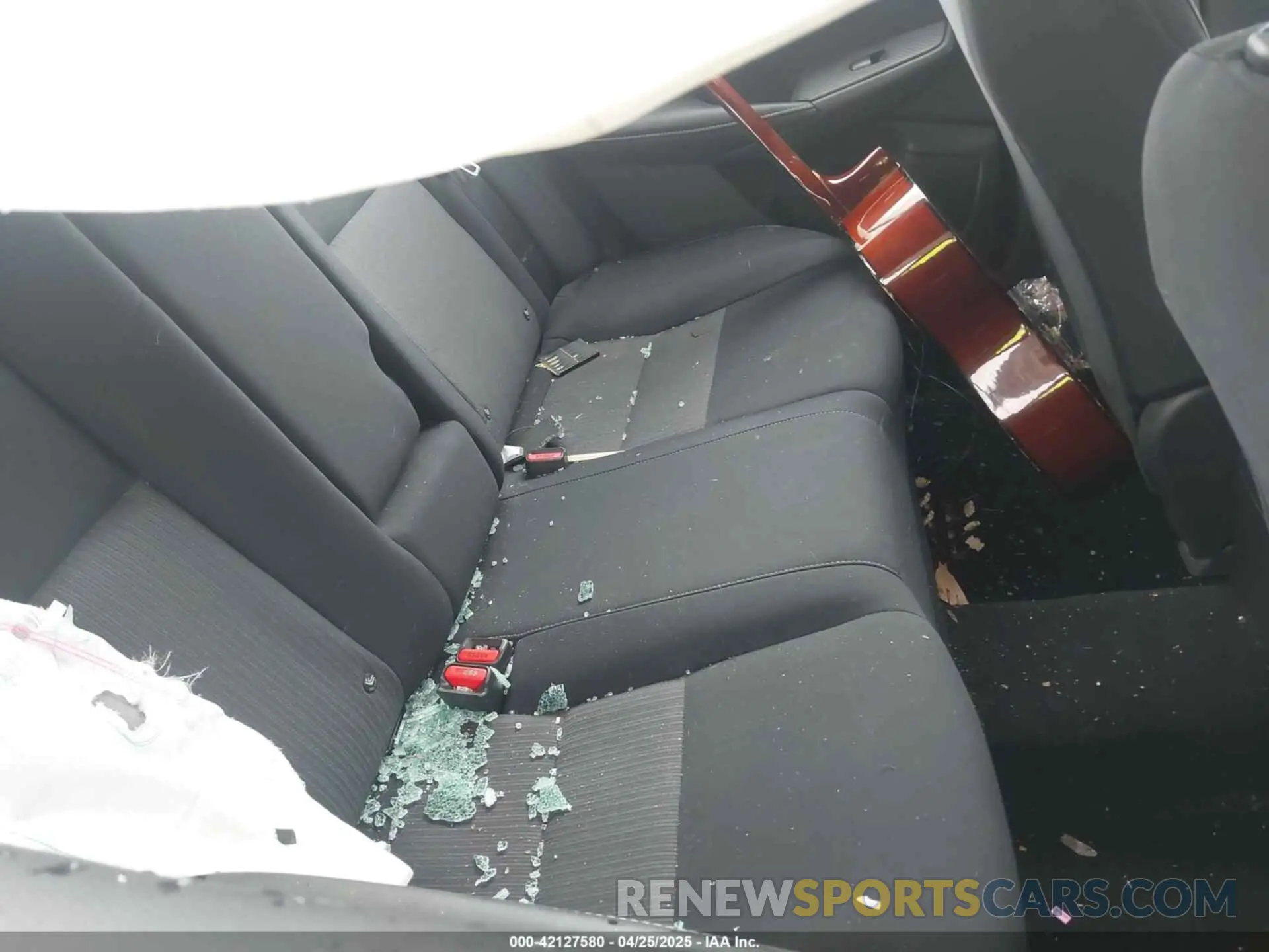 8 Photograph of a damaged car 3N1AB8CV1NY314762 NISSAN SENTRA 2022