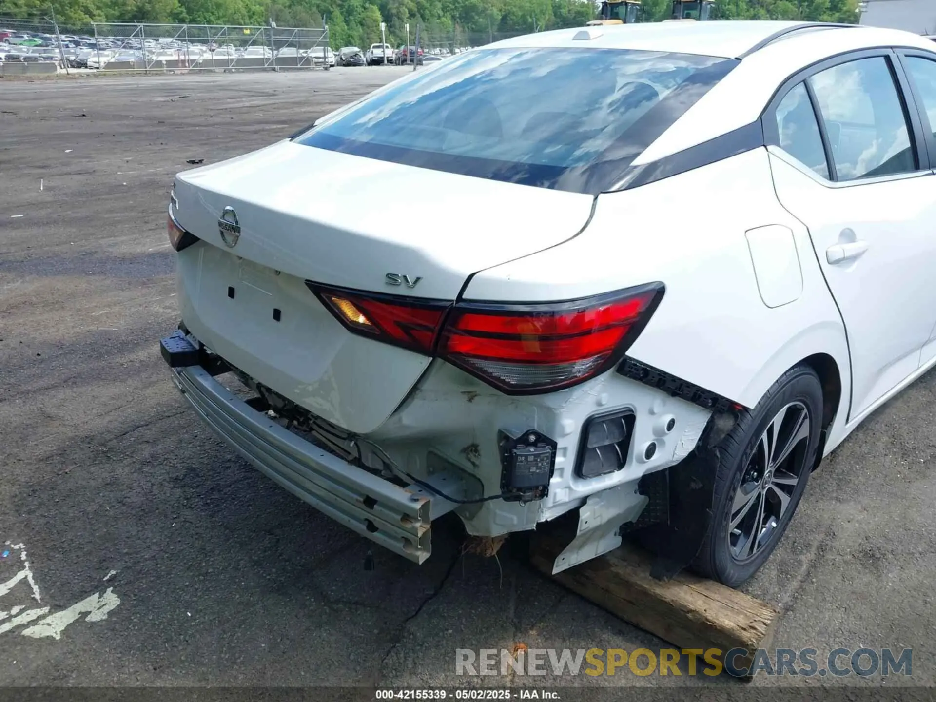 22 Photograph of a damaged car 3N1AB8CV2NY225749 NISSAN SENTRA 2022
