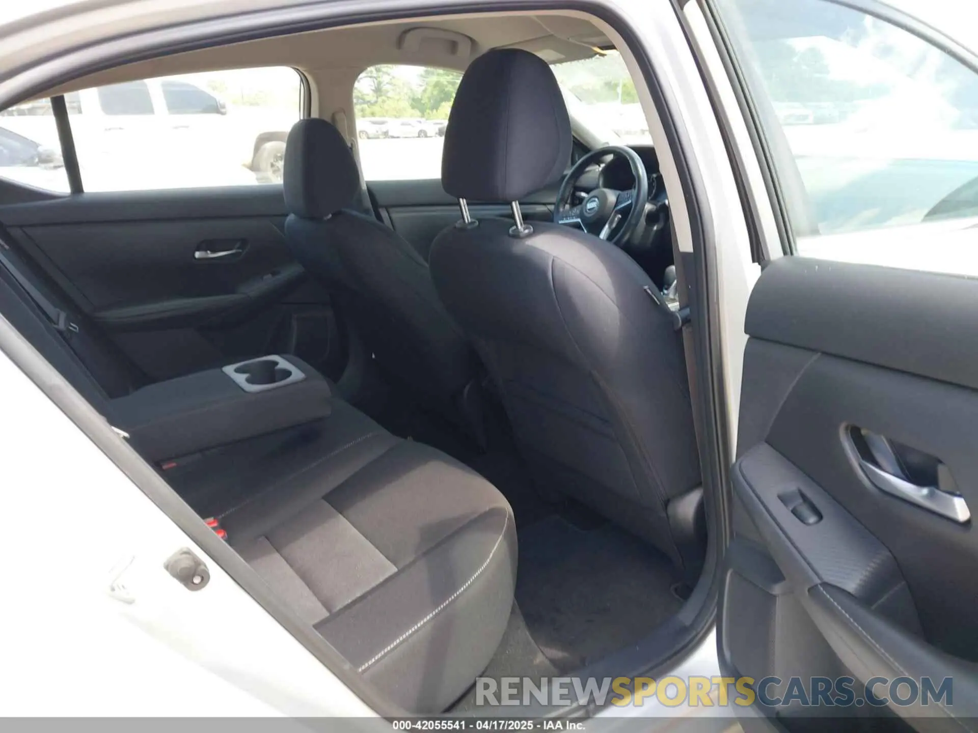 8 Photograph of a damaged car 3N1AB8CV2NY239182 NISSAN SENTRA 2022