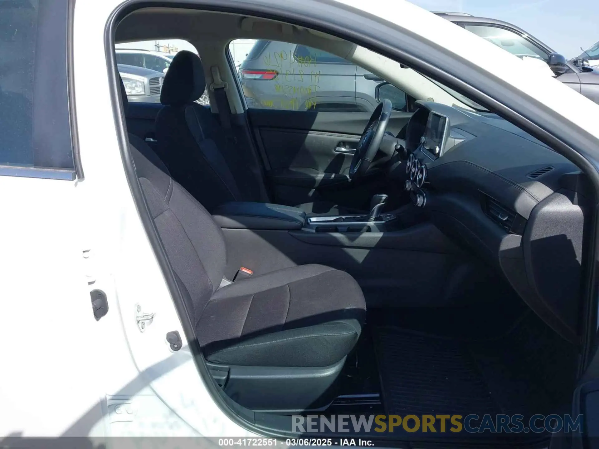 5 Photograph of a damaged car 3N1AB8CV2NY318741 NISSAN SENTRA 2022
