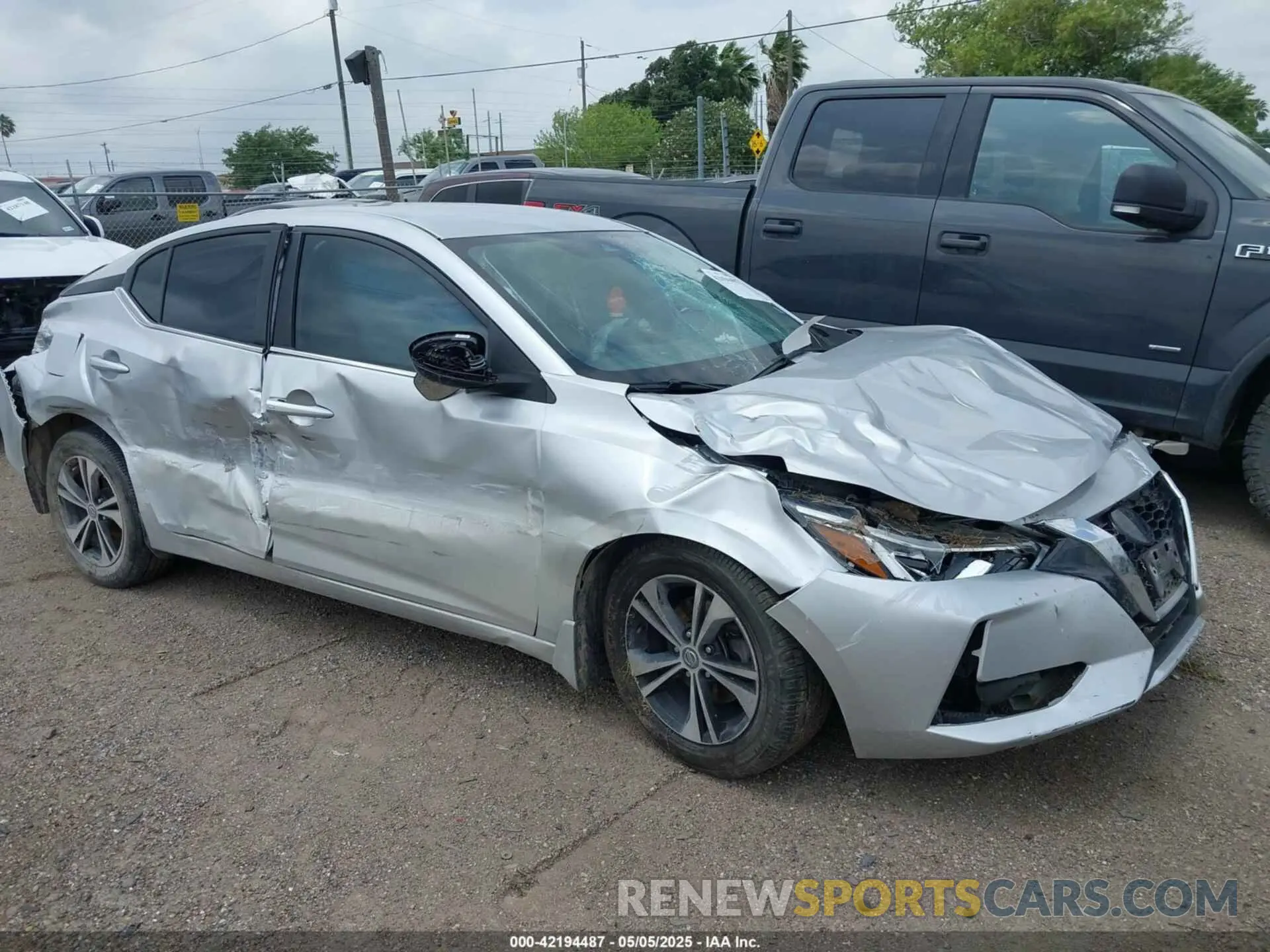 1 Фотография поврежденного автомобиля 3N1AB8CV3NY215330 NISSAN SENTRA 2022