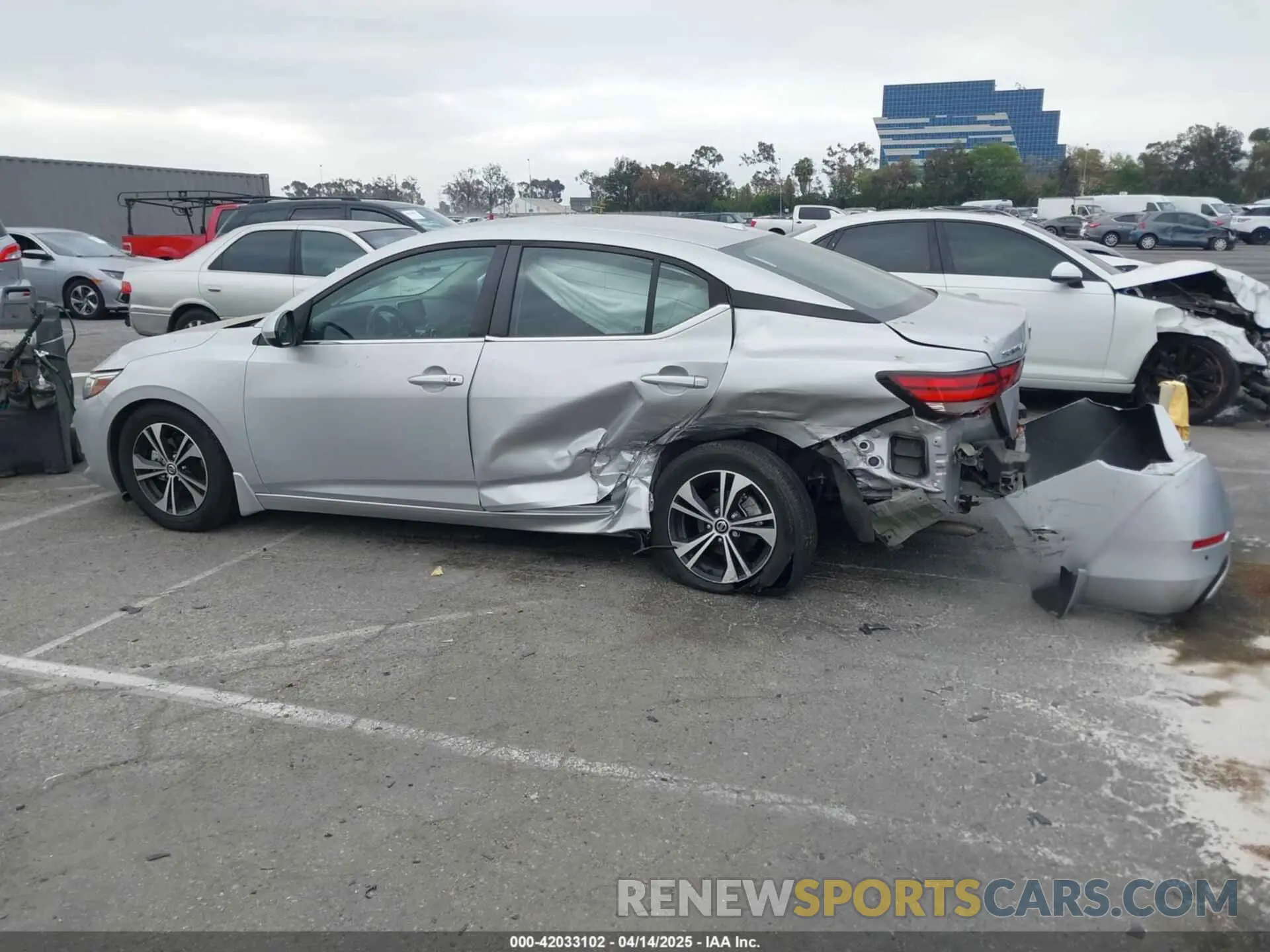 15 Photograph of a damaged car 3N1AB8CV3NY238896 NISSAN SENTRA 2022