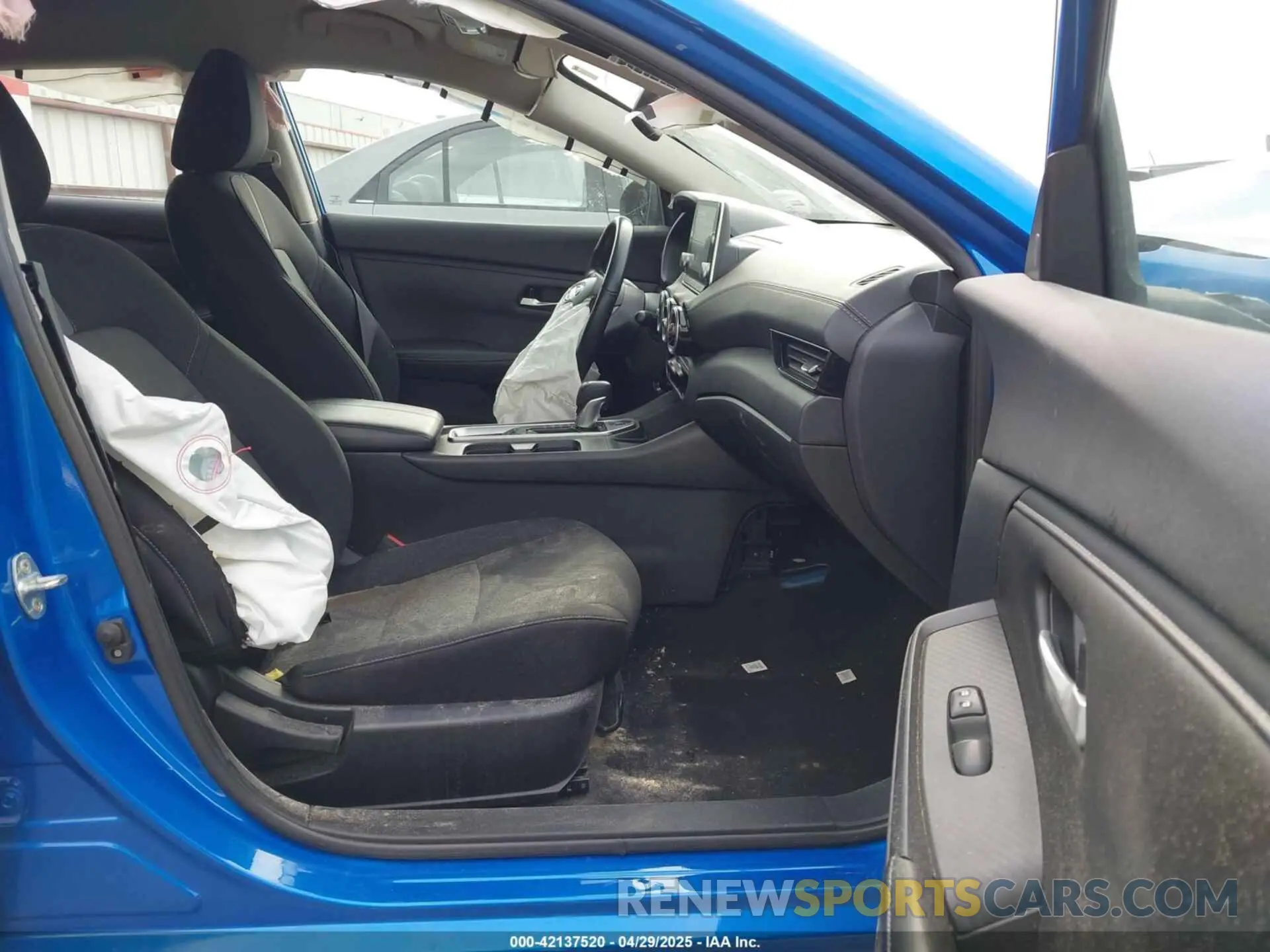 5 Photograph of a damaged car 3N1AB8CV3NY242124 NISSAN SENTRA 2022