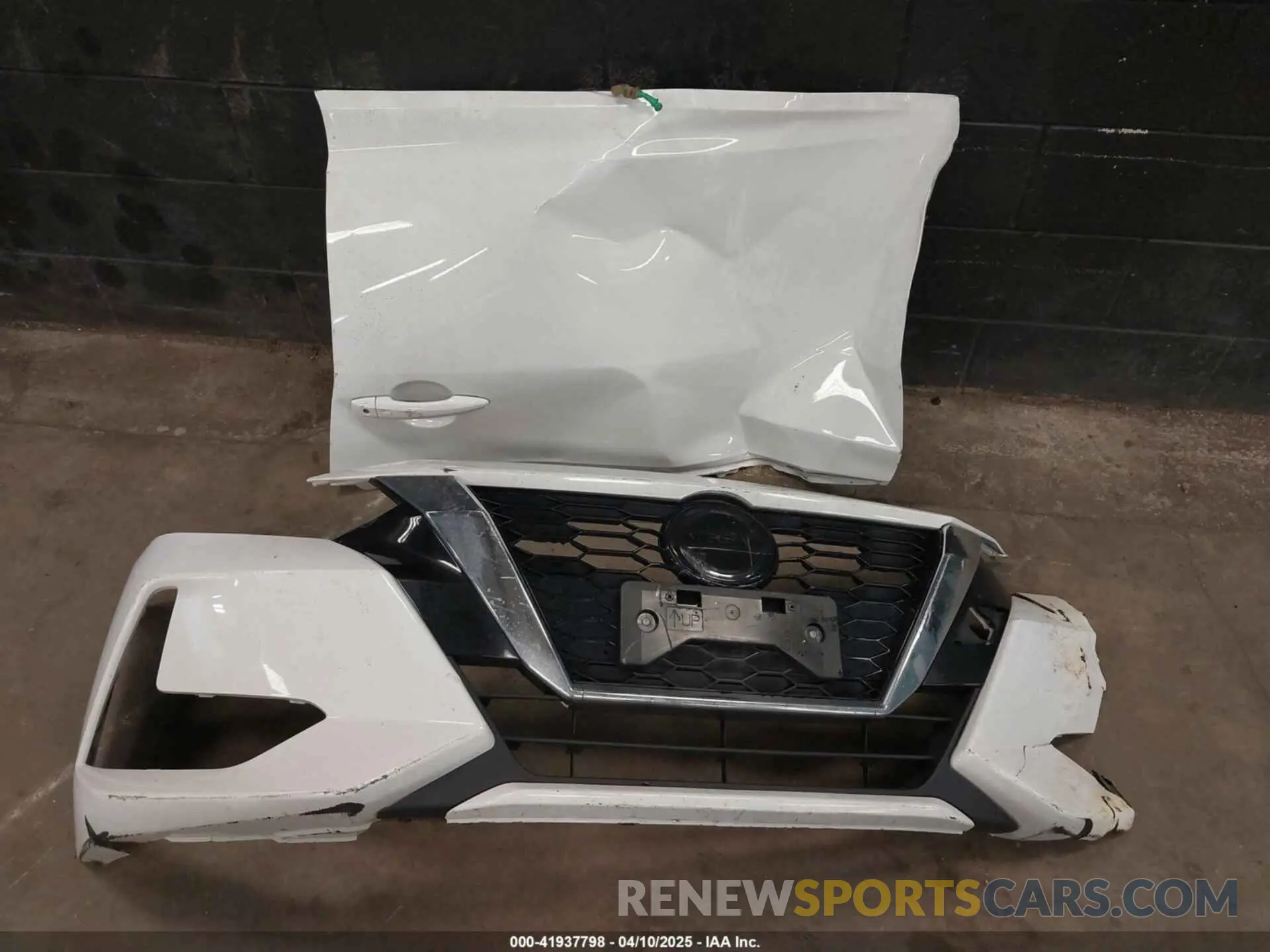 11 Photograph of a damaged car 3N1AB8CV3NY268481 NISSAN SENTRA 2022