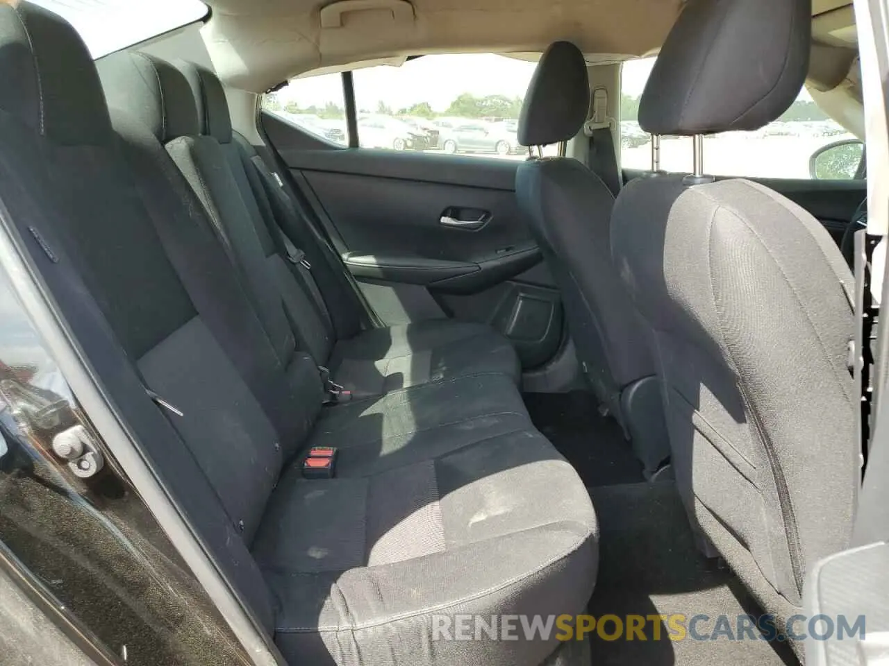 10 Photograph of a damaged car 3N1AB8CV3NY306520 NISSAN SENTRA 2022