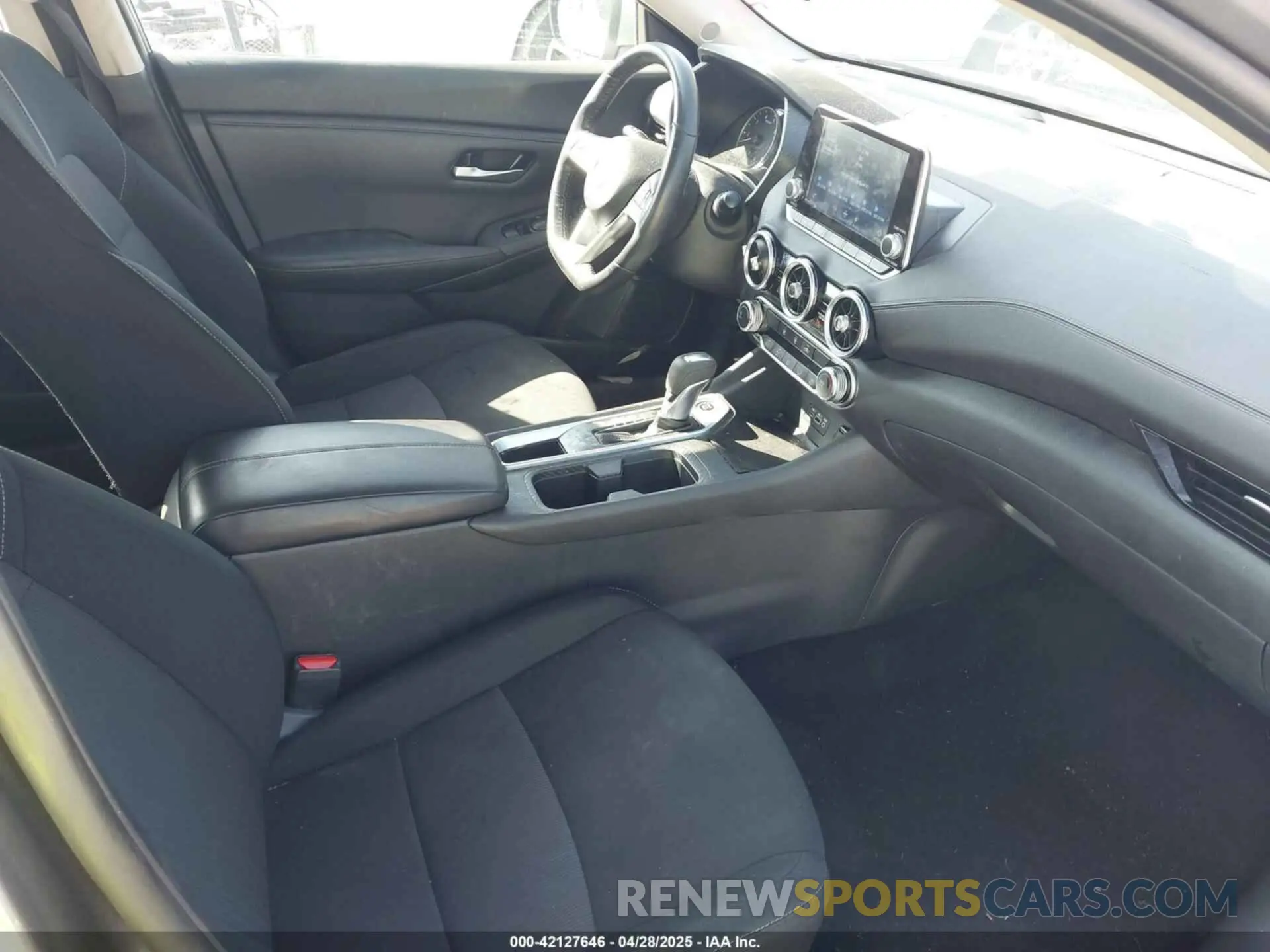 5 Photograph of a damaged car 3N1AB8CV4NY263080 NISSAN SENTRA 2022