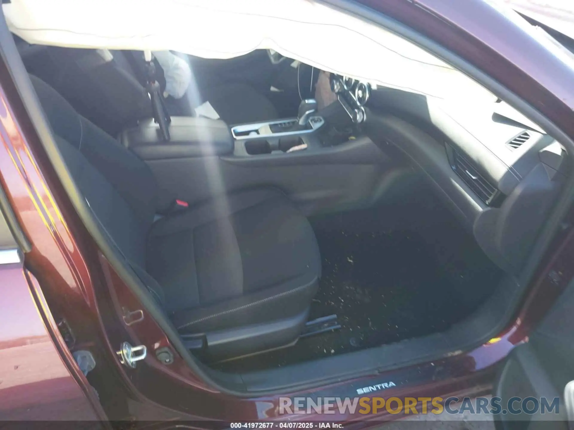 5 Photograph of a damaged car 3N1AB8CV5NY264707 NISSAN SENTRA 2022