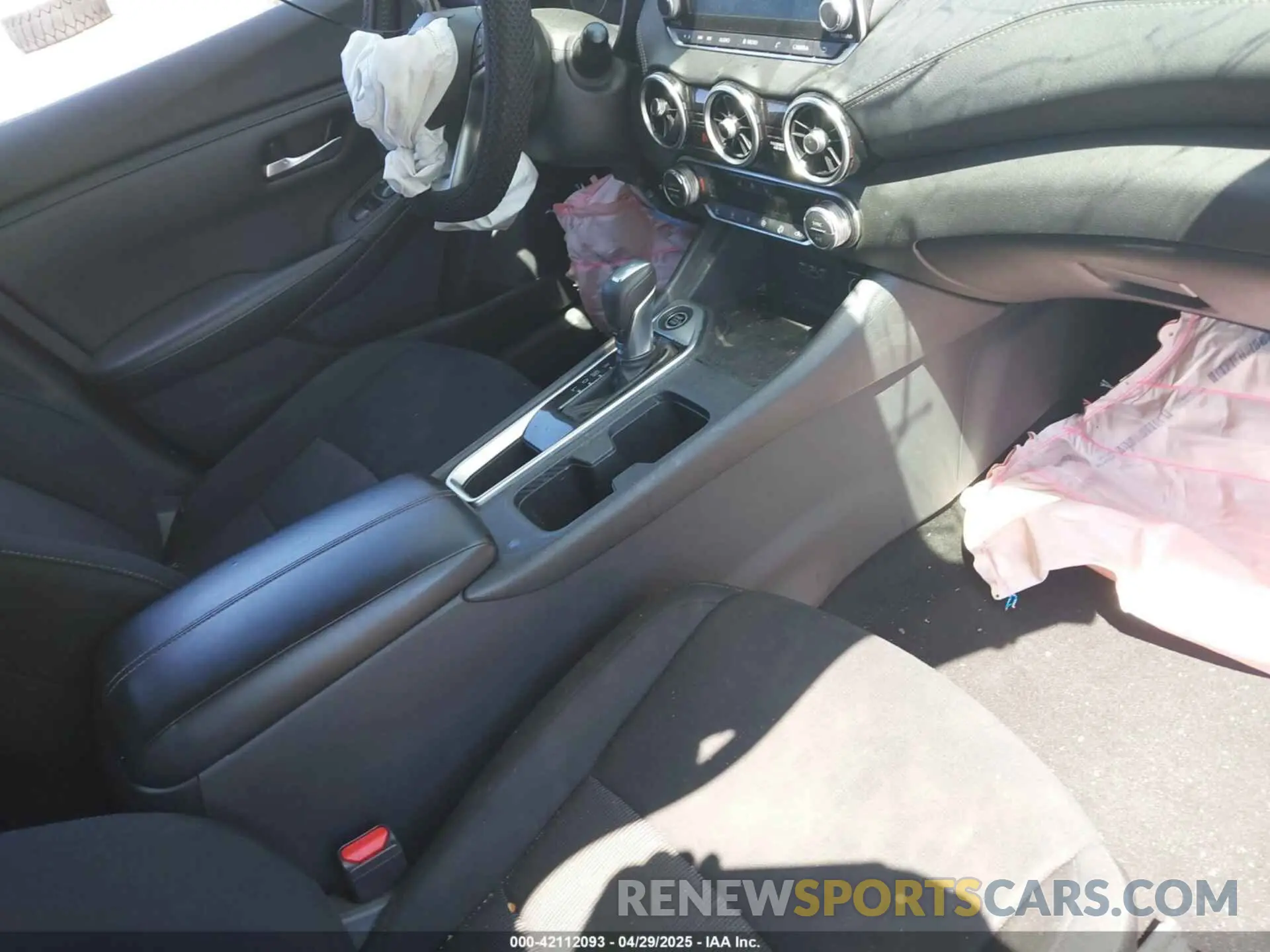 5 Photograph of a damaged car 3N1AB8CV5NY287226 NISSAN SENTRA 2022
