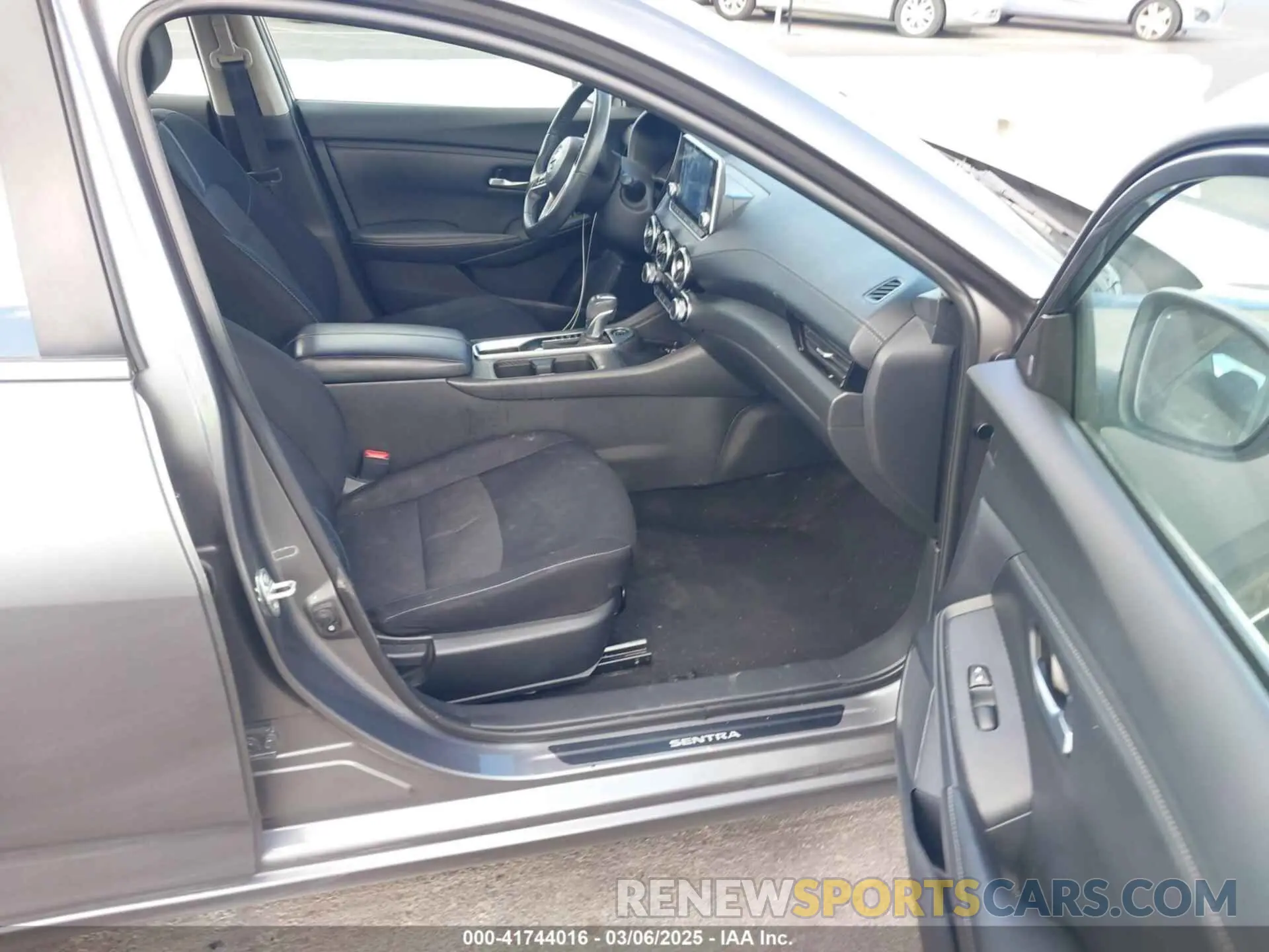 5 Фотография поврежденного автомобиля 3N1AB8CV6NY268426 NISSAN SENTRA 2022