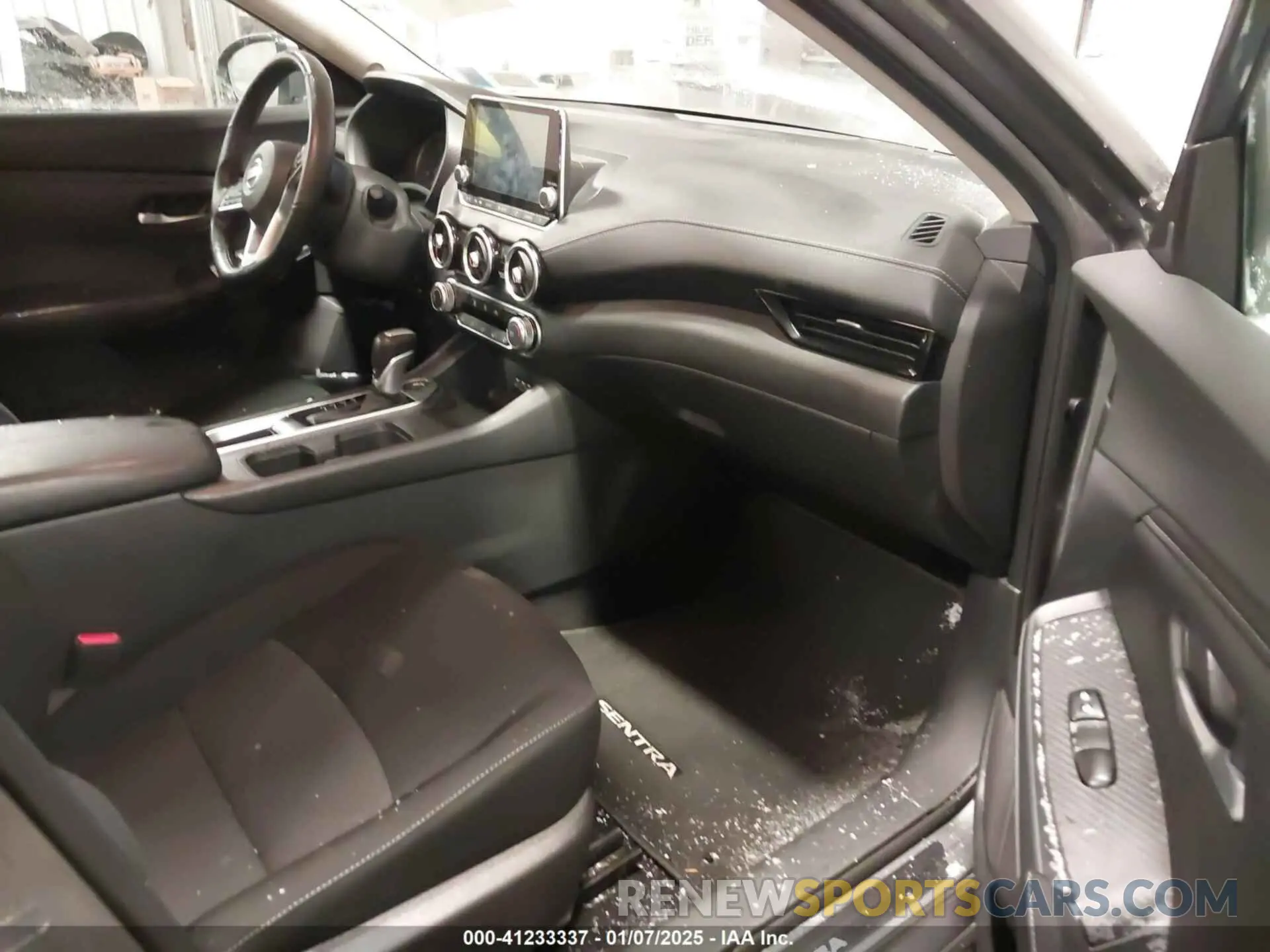 5 Photograph of a damaged car 3N1AB8CV6NY300257 NISSAN SENTRA 2022