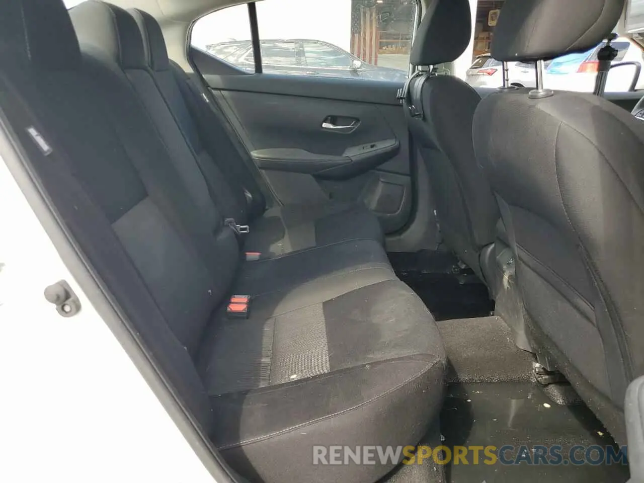 10 Photograph of a damaged car 3N1AB8CV6NY303272 NISSAN SENTRA 2022