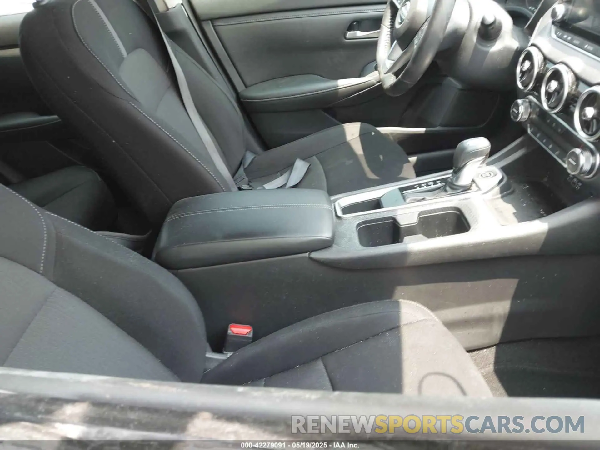 5 Photograph of a damaged car 3N1AB8CV7NY302115 NISSAN SENTRA 2022
