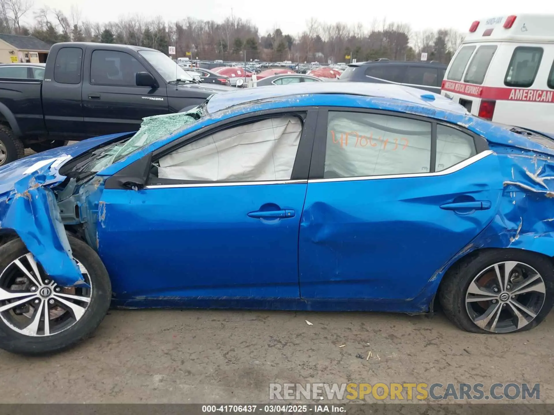 13 Photograph of a damaged car 3N1AB8CV7NY315978 NISSAN SENTRA 2022