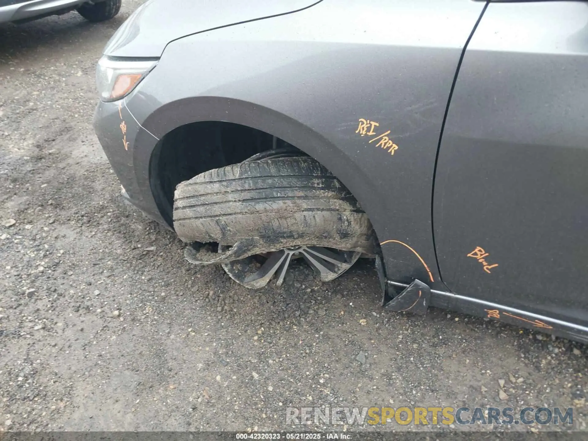 17 Photograph of a damaged car 3N1AB8CV8NY234696 NISSAN SENTRA 2022