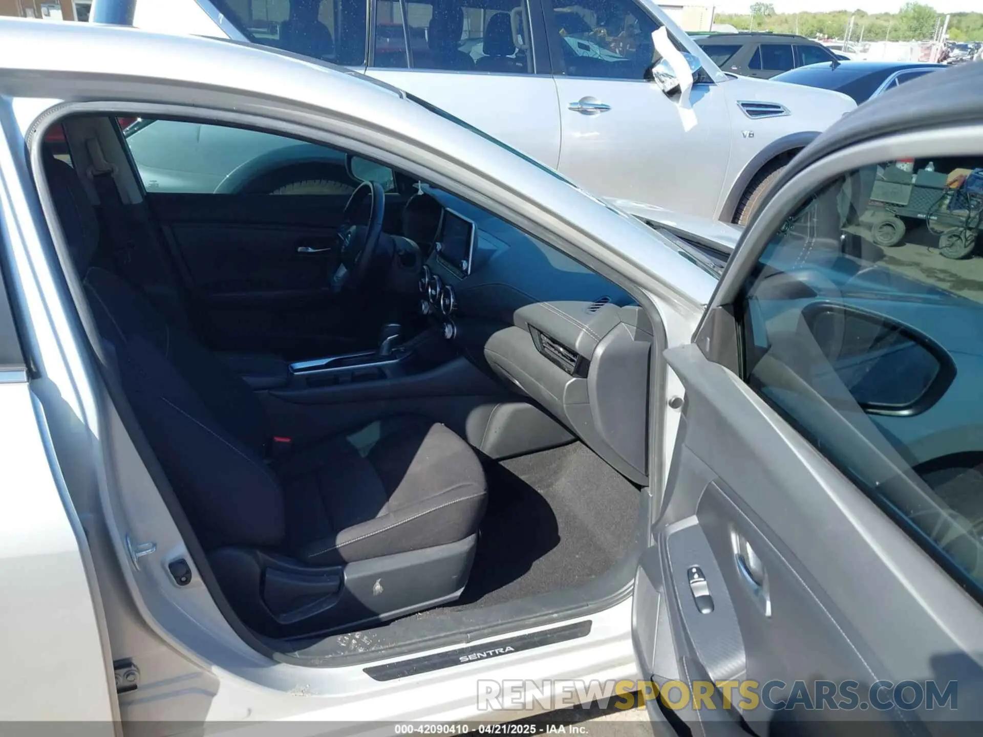 5 Photograph of a damaged car 3N1AB8CV8NY237467 NISSAN SENTRA 2022