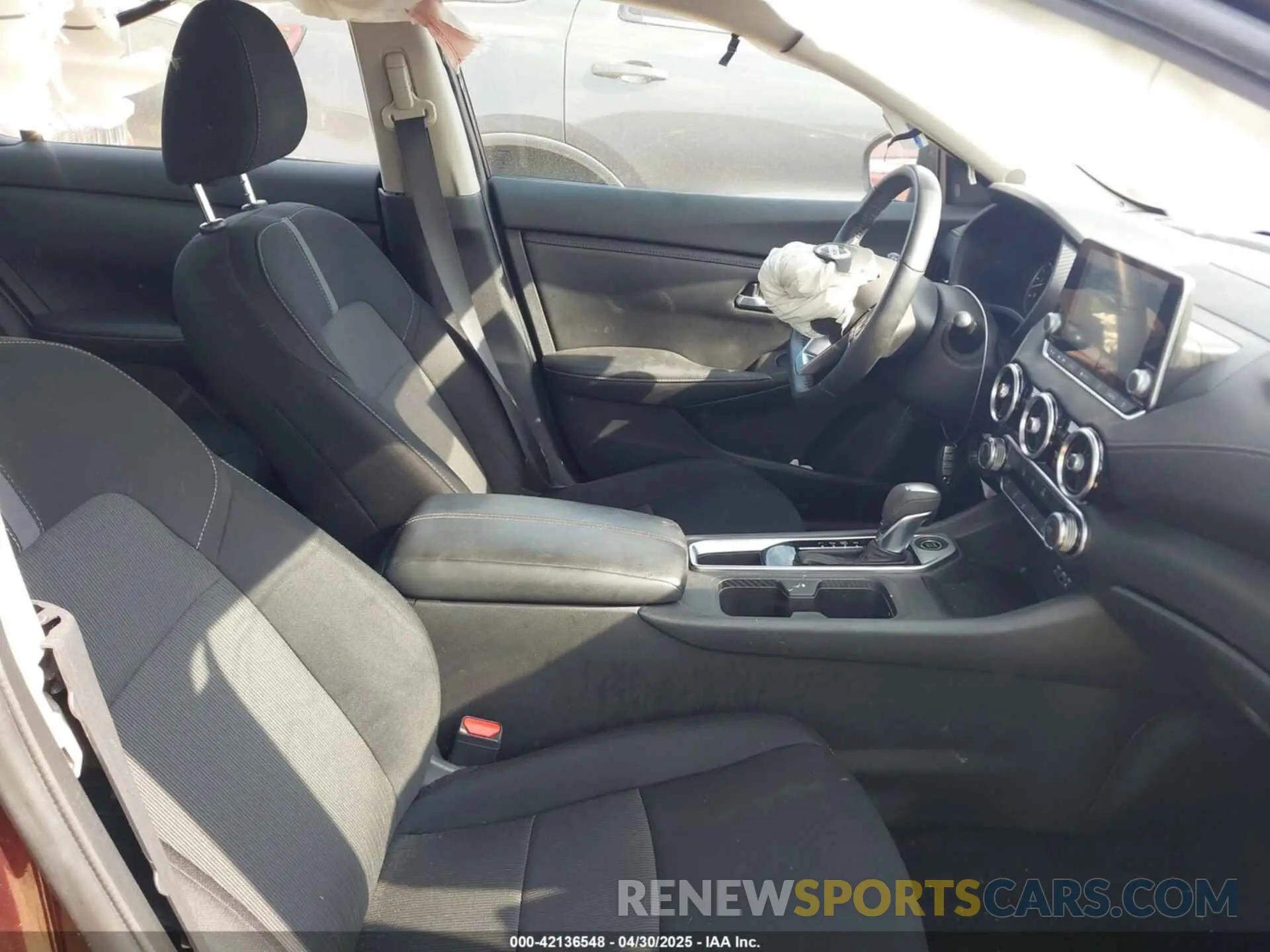 5 Photograph of a damaged car 3N1AB8CV8NY261686 NISSAN SENTRA 2022