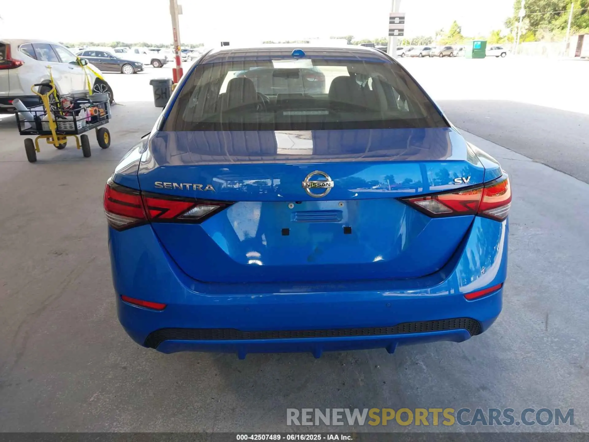 17 Photograph of a damaged car 3N1AB8CV8NY273465 NISSAN SENTRA 2022