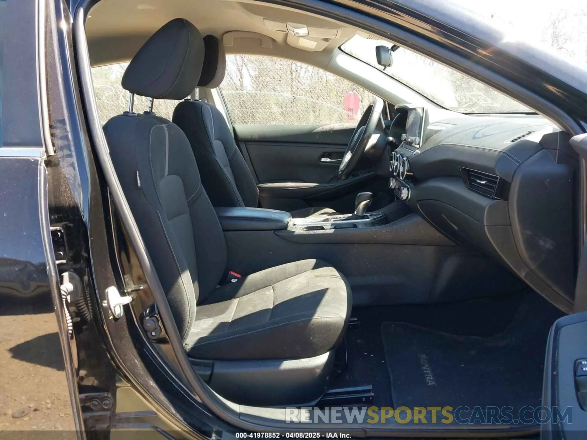 5 Фотография поврежденного автомобиля 3N1AB8CV9NY247537 NISSAN SENTRA 2022