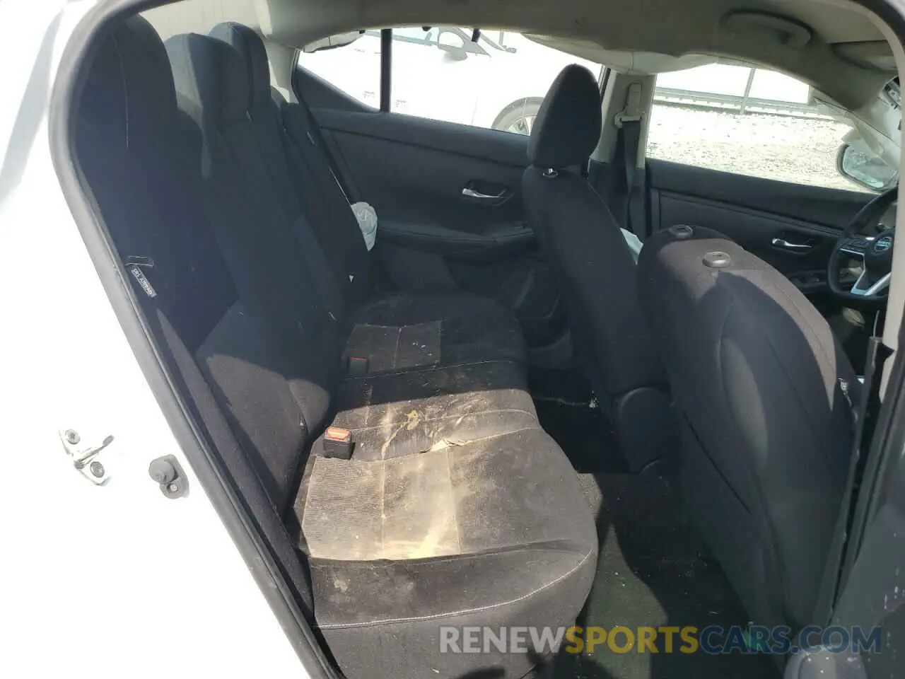 10 Photograph of a damaged car 3N1AB8CVXNY319247 NISSAN SENTRA 2022