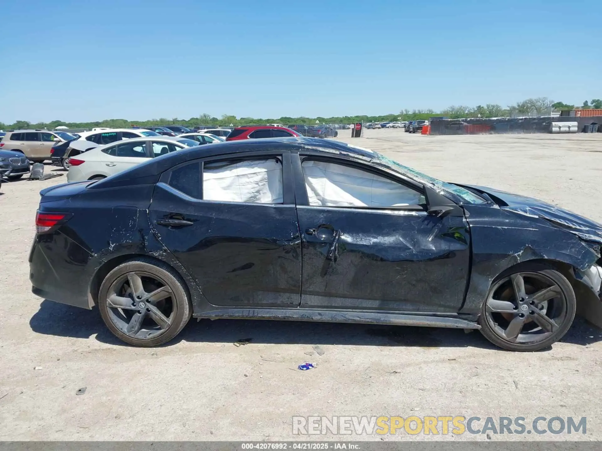 12 Фотография поврежденного автомобиля 3N1AB8DV0NY313438 NISSAN SENTRA 2022