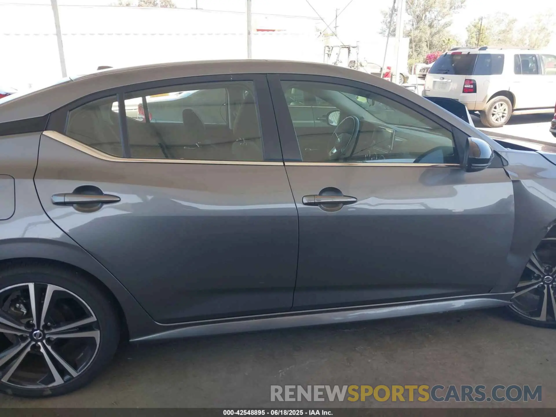 13 Photograph of a damaged car 3N1AB8DV1NY216927 NISSAN SENTRA 2022